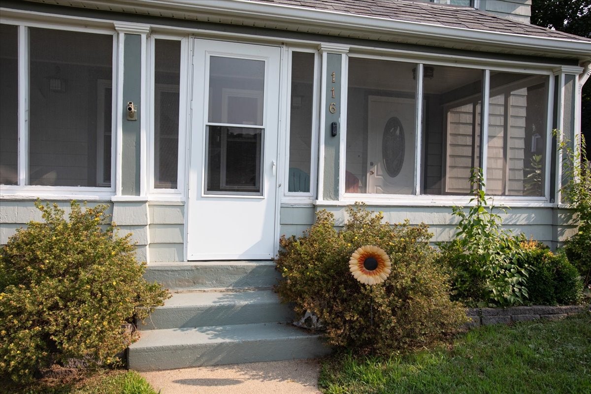 116 Pine Street Property Photo 3