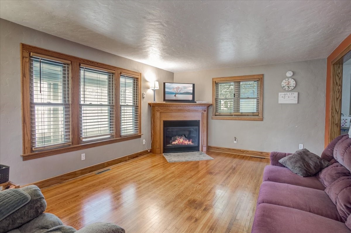 116 Pine Street Property Photo 7
