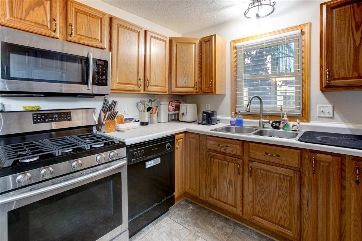 116 Pine Street Property Photo 11