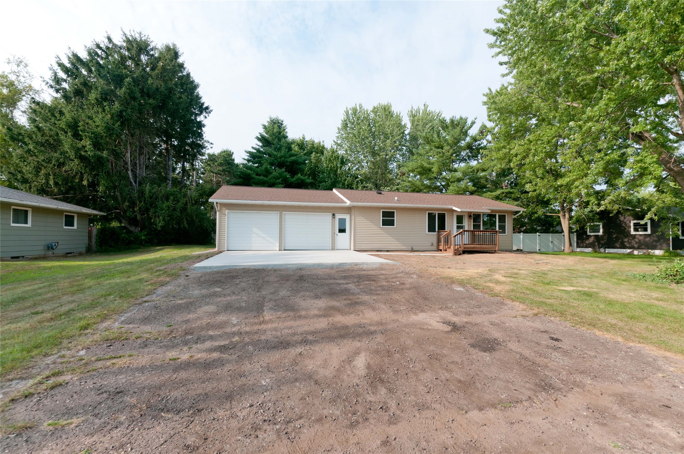 417 Spruce Avenue Property Photo 3