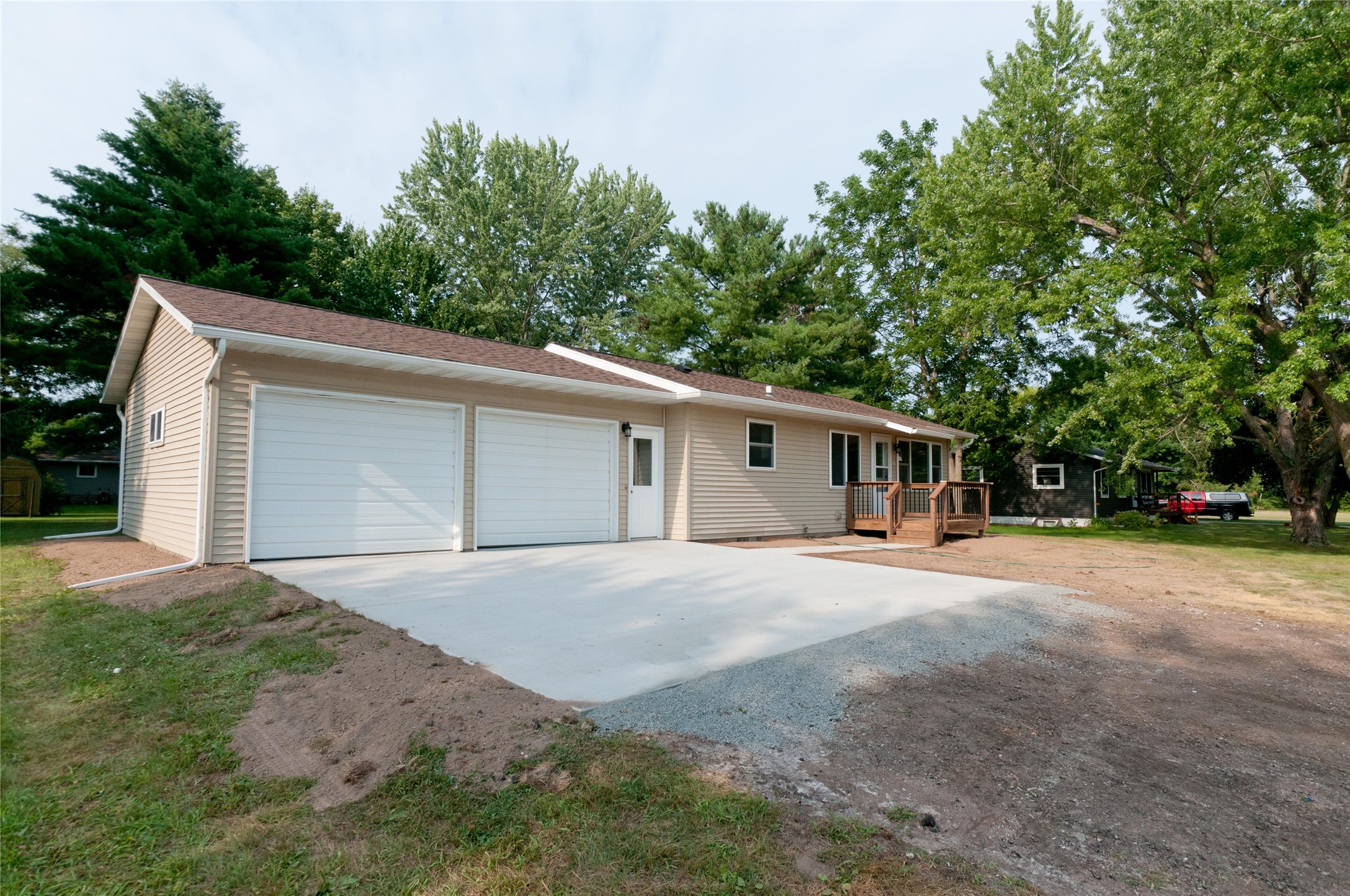 417 Spruce Avenue Property Photo 4