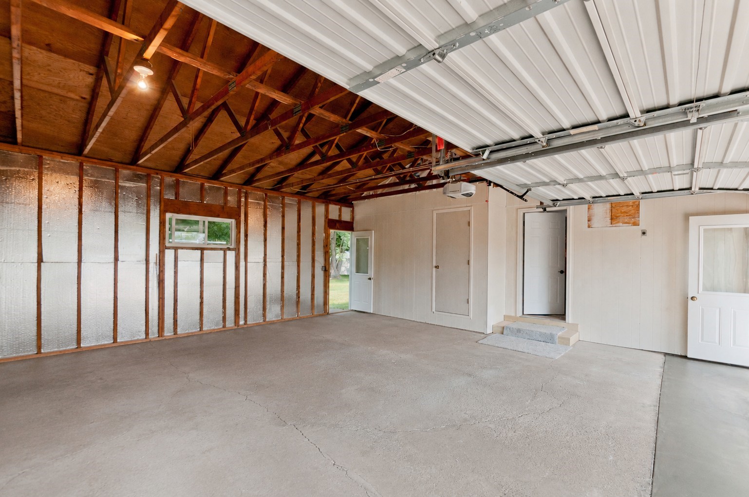 417 Spruce Avenue Property Photo 11