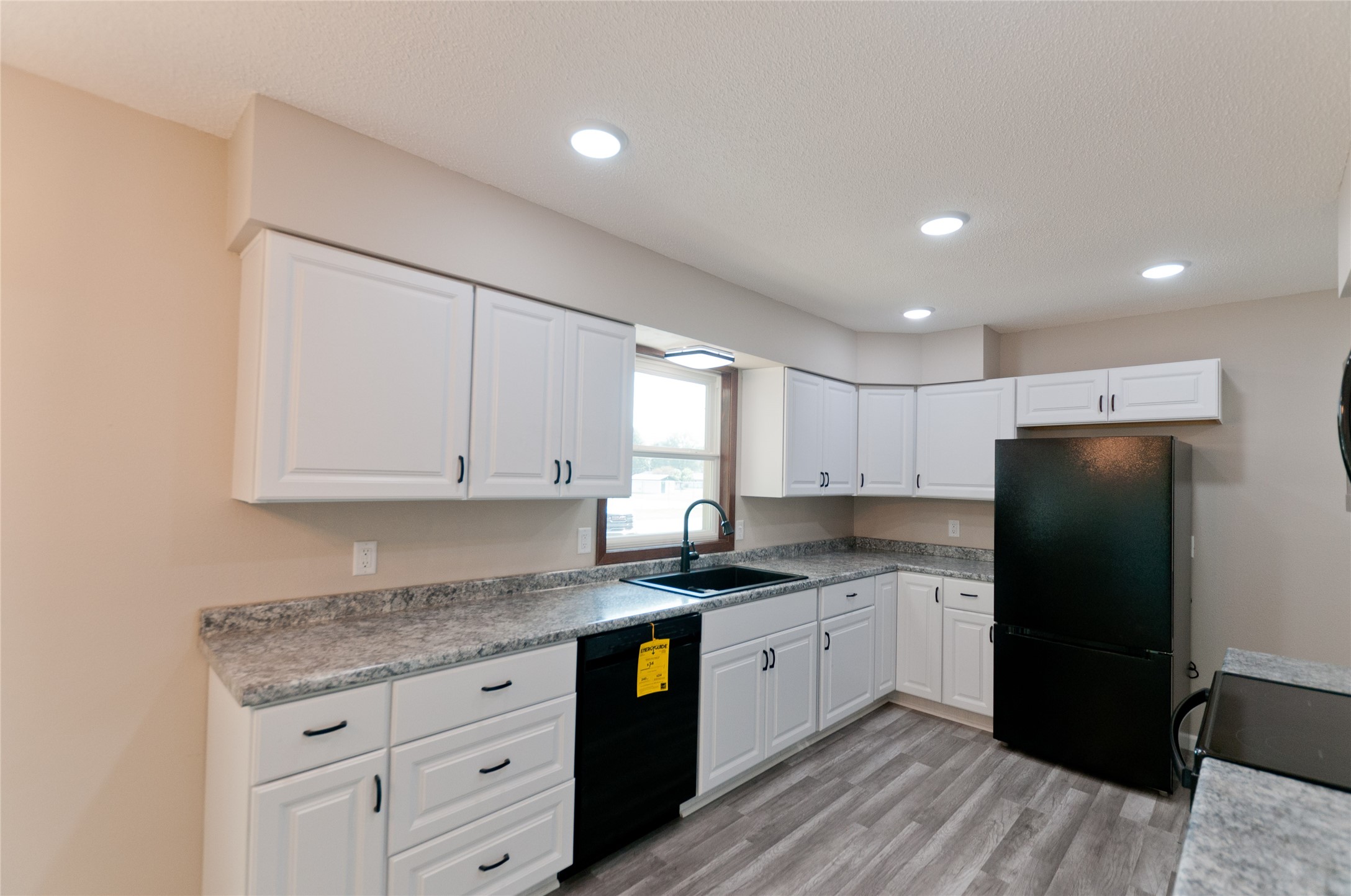 417 Spruce Avenue Property Photo 15