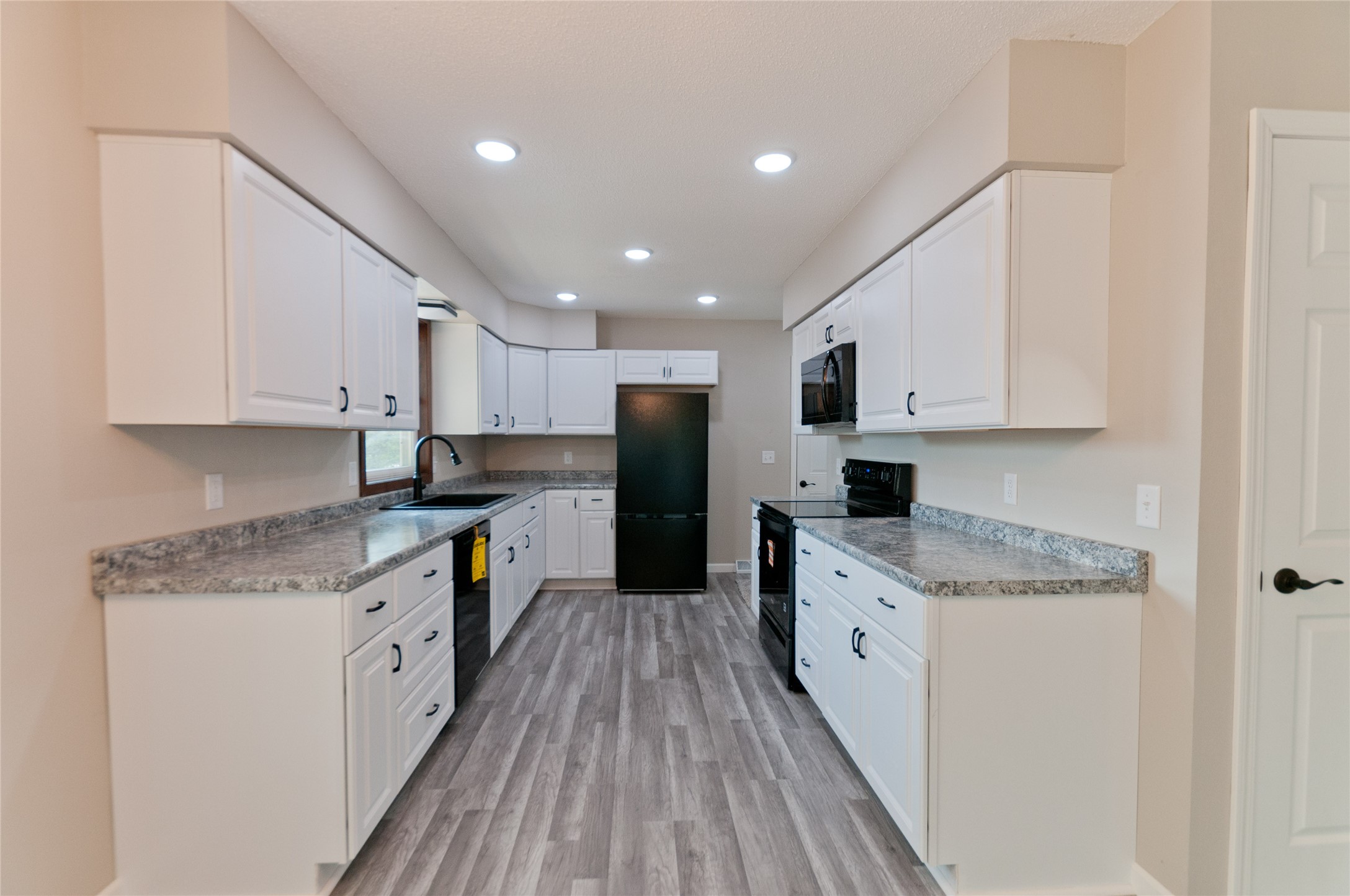 417 Spruce Avenue Property Photo 16