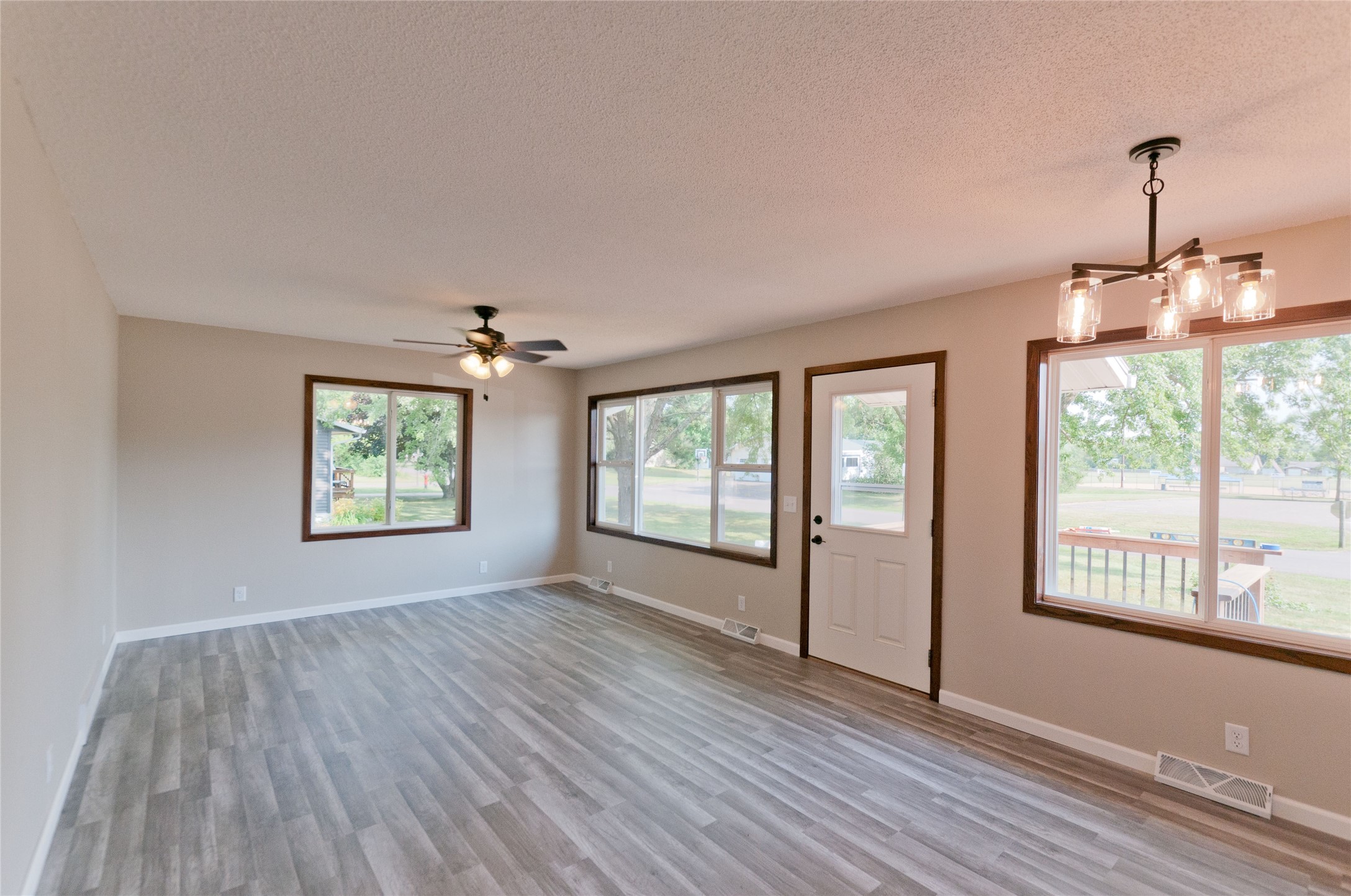 417 Spruce Avenue Property Photo 20