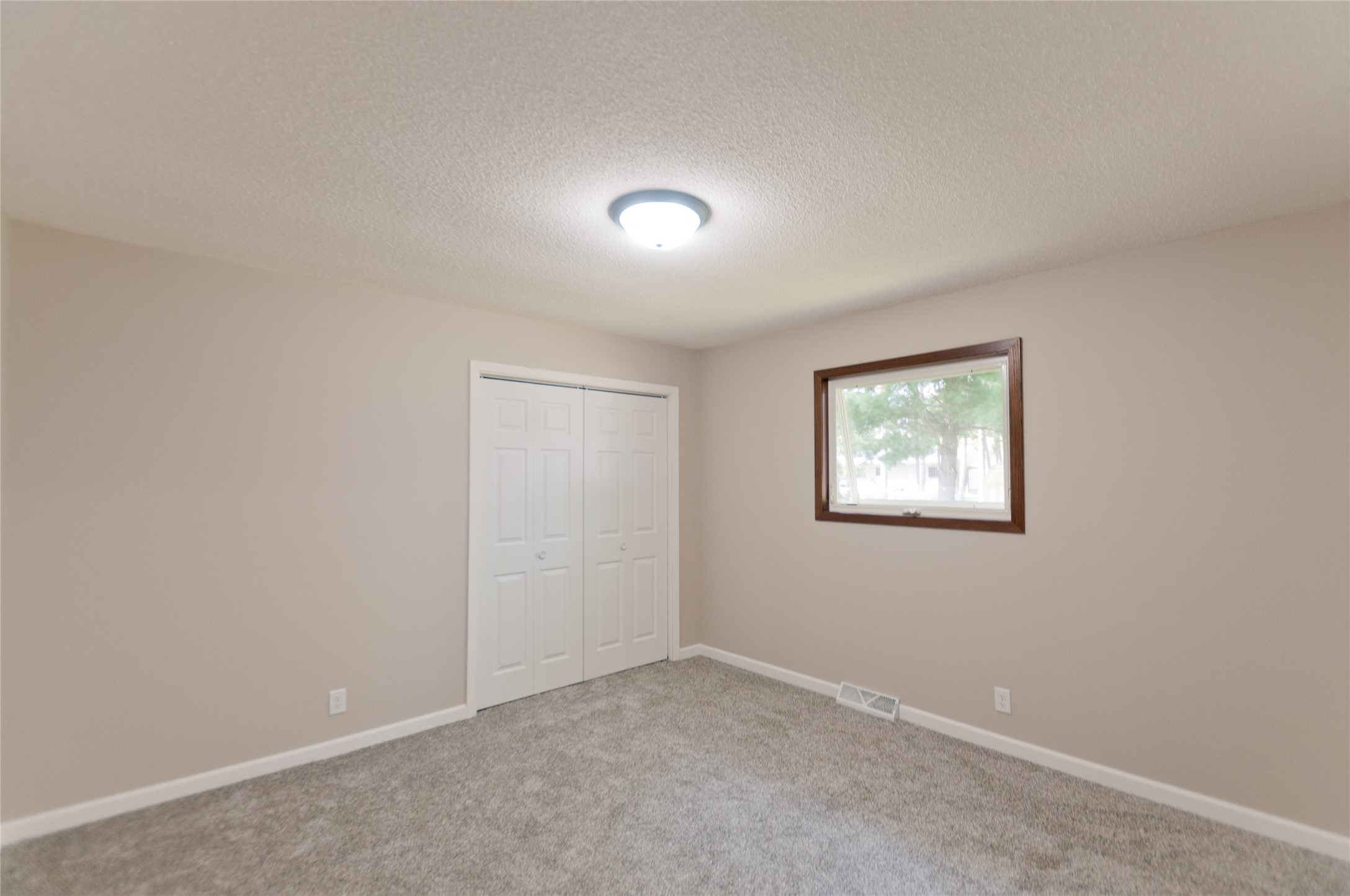 417 Spruce Avenue Property Photo 23