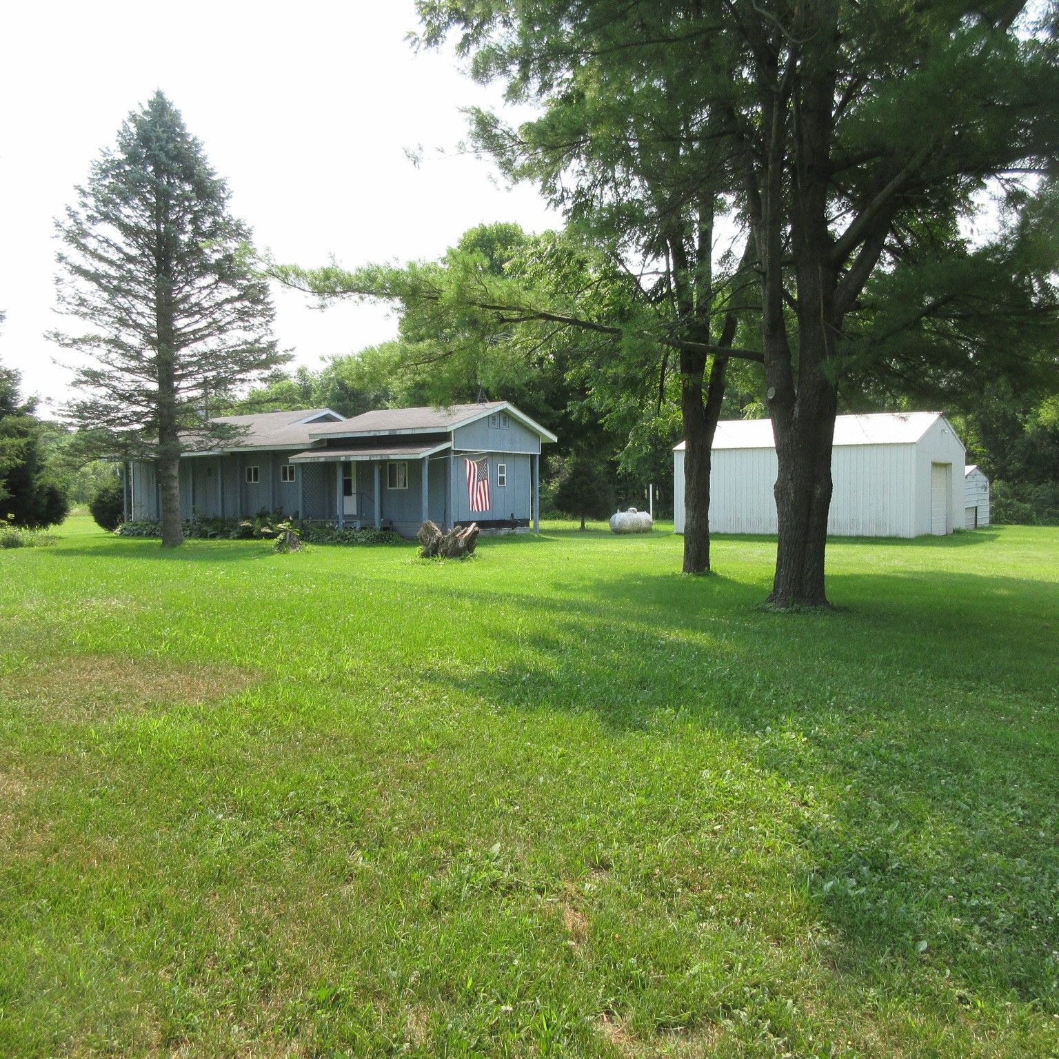 E3102 650th Avenue Property Photo 1