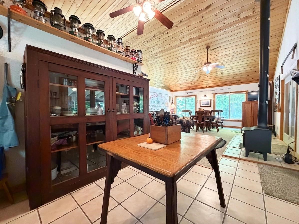2773 28 1/2 Street Property Photo 5