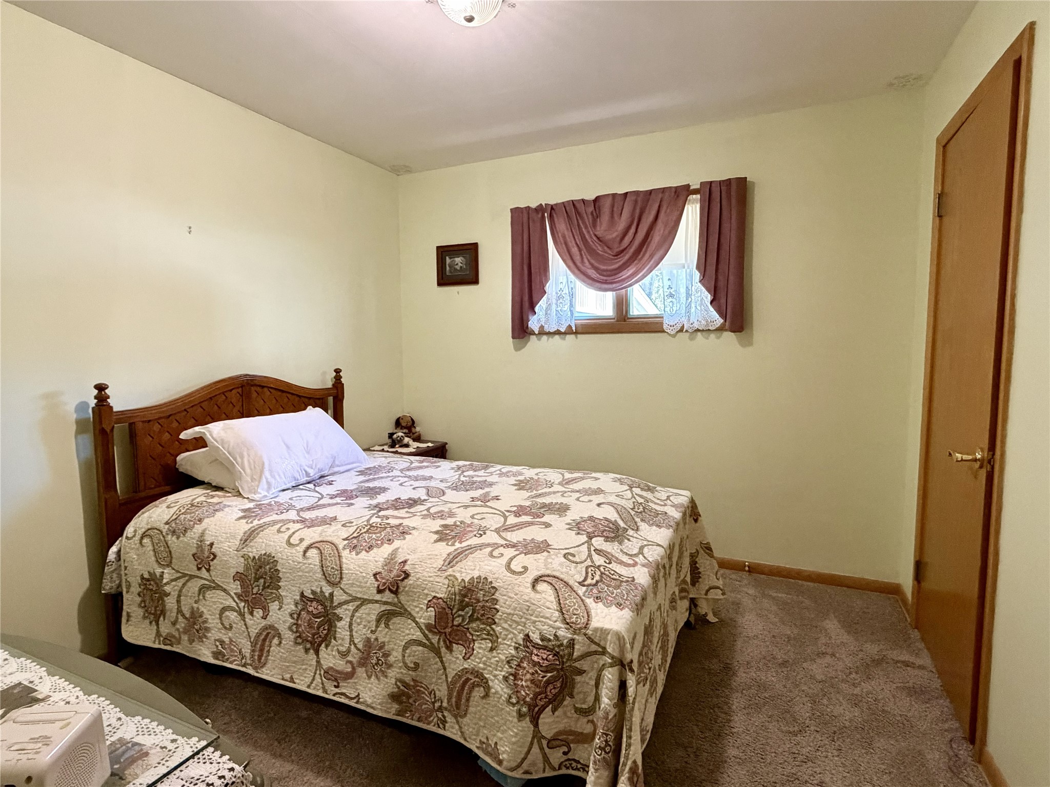 404 Edward Street Property Photo 17
