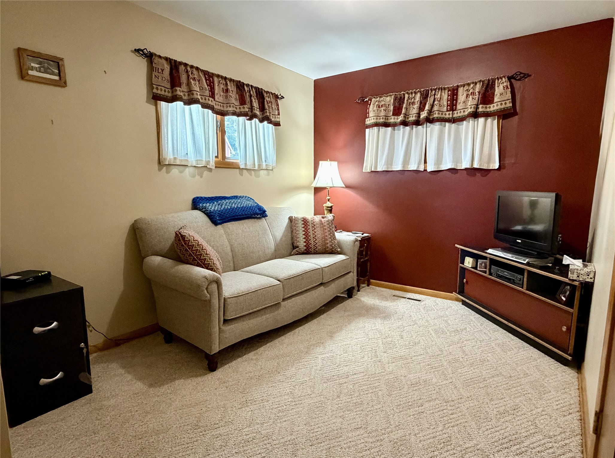 404 Edward Street Property Photo 19