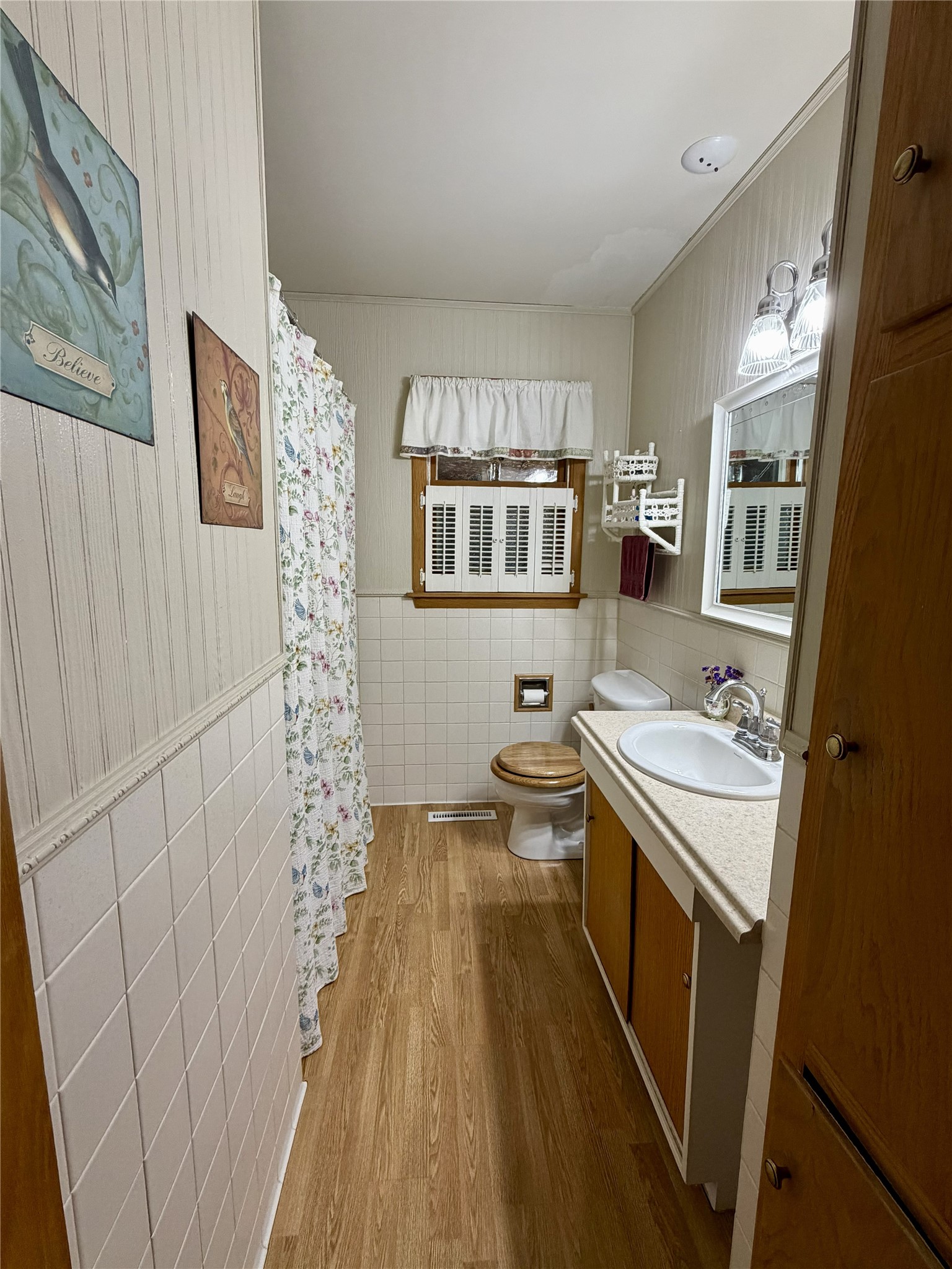 404 Edward Street Property Photo 21
