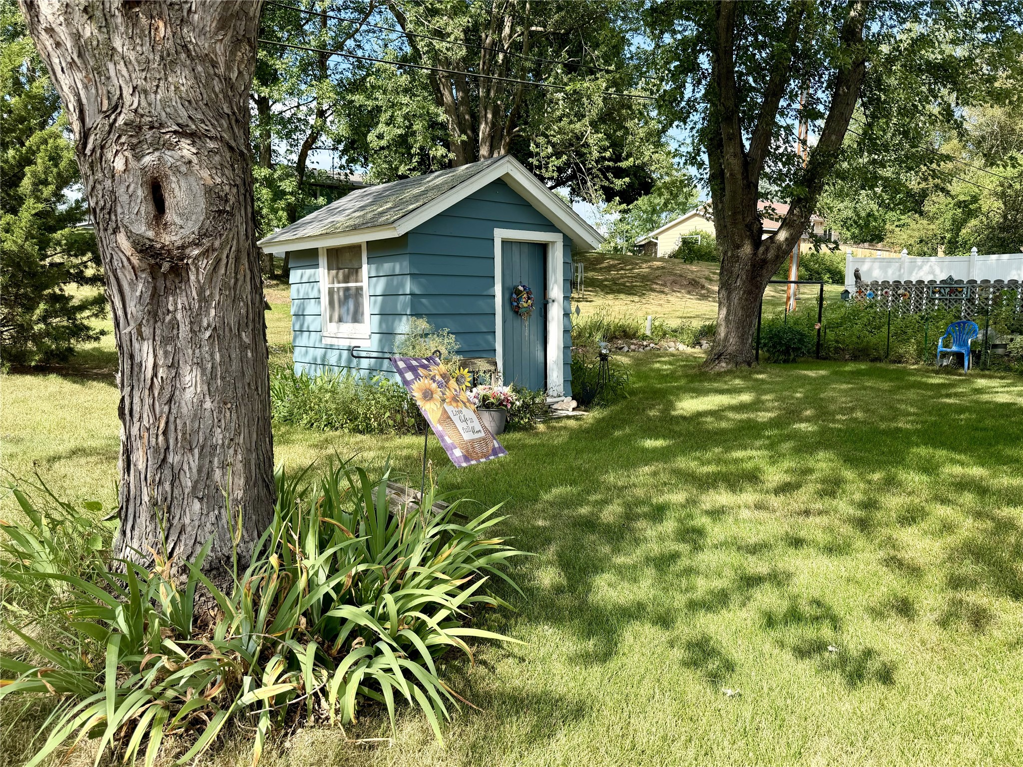 404 Edward Street Property Photo 33