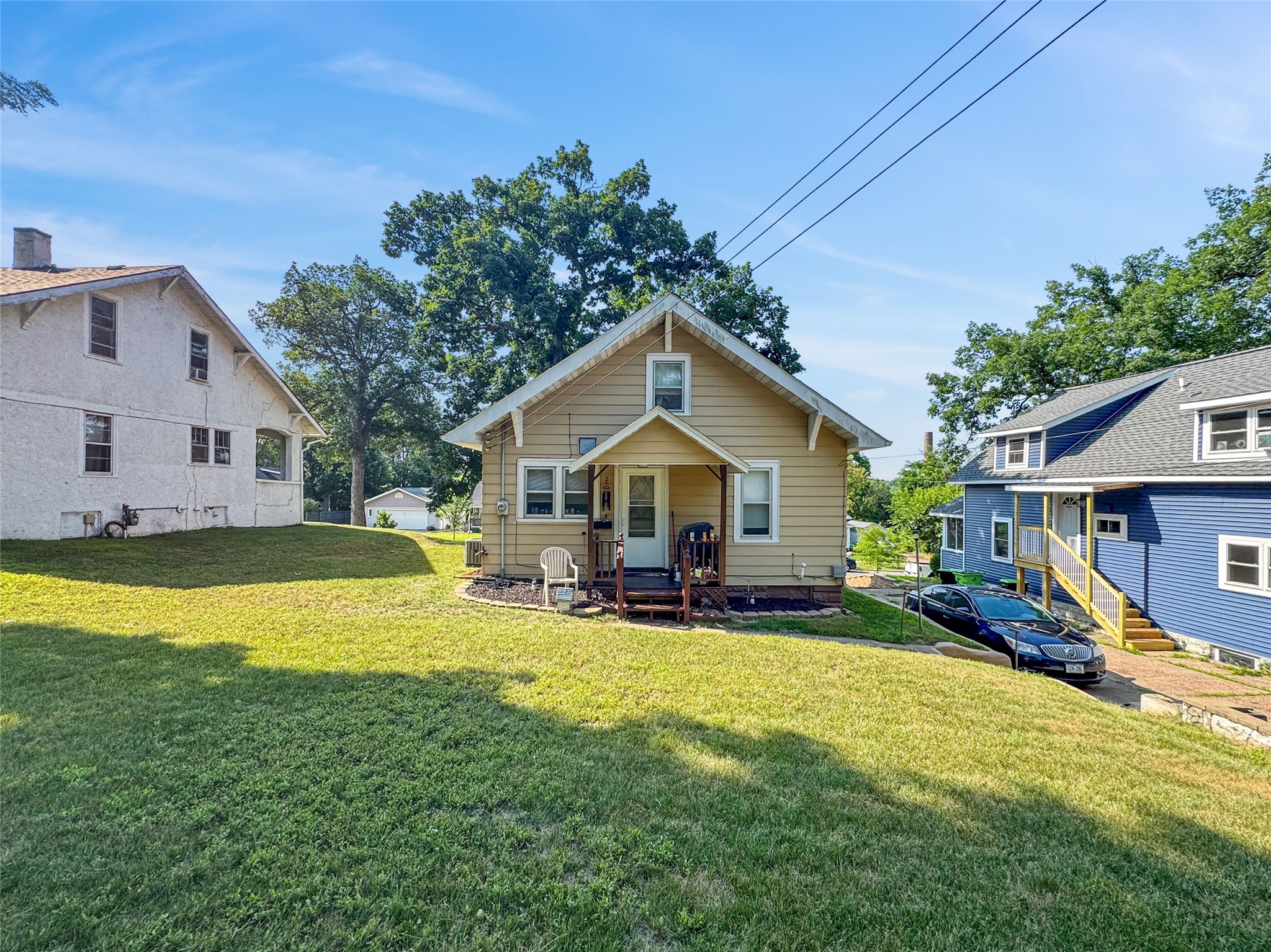1542 Bellevue Avenue Property Photo 3