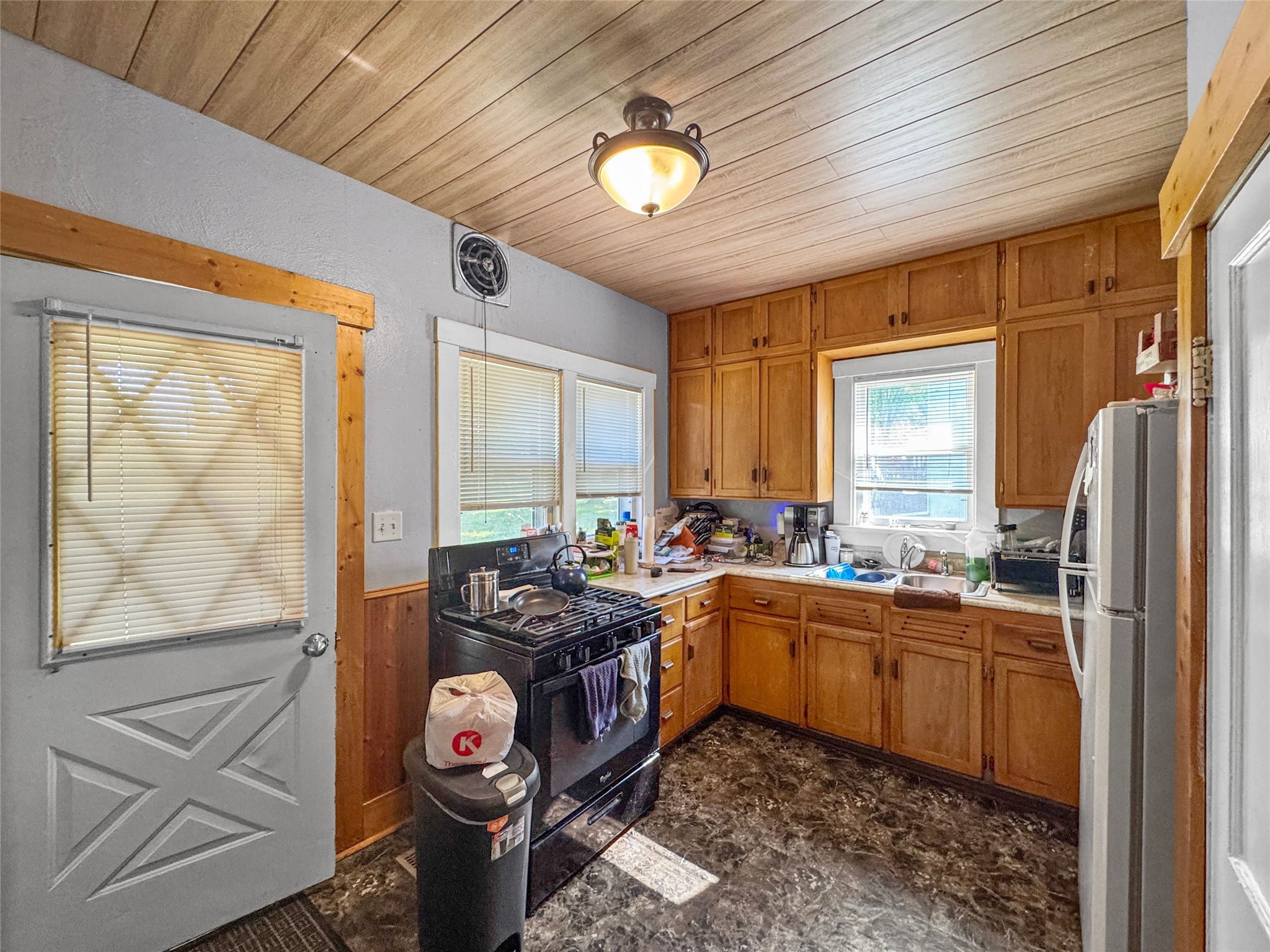 1542 Bellevue Avenue Property Photo 20