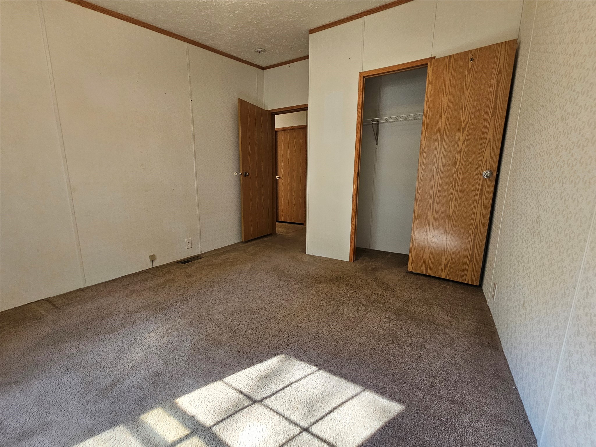 203 2nd Street Property Photo 12