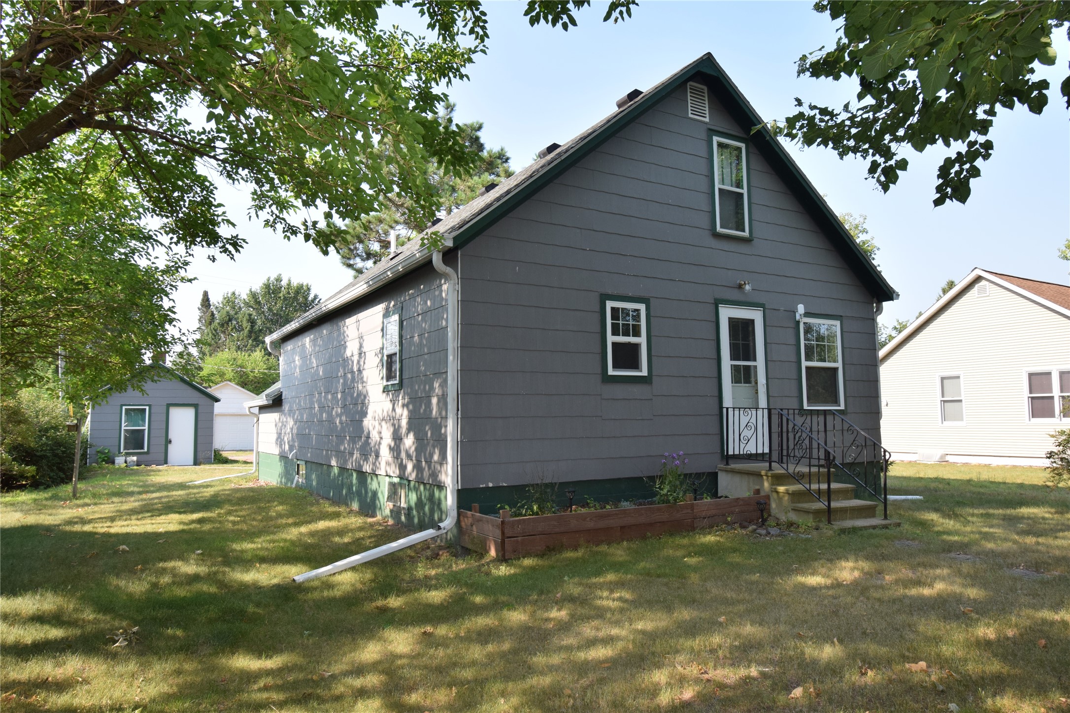 7637 County Road B Property Photo 32