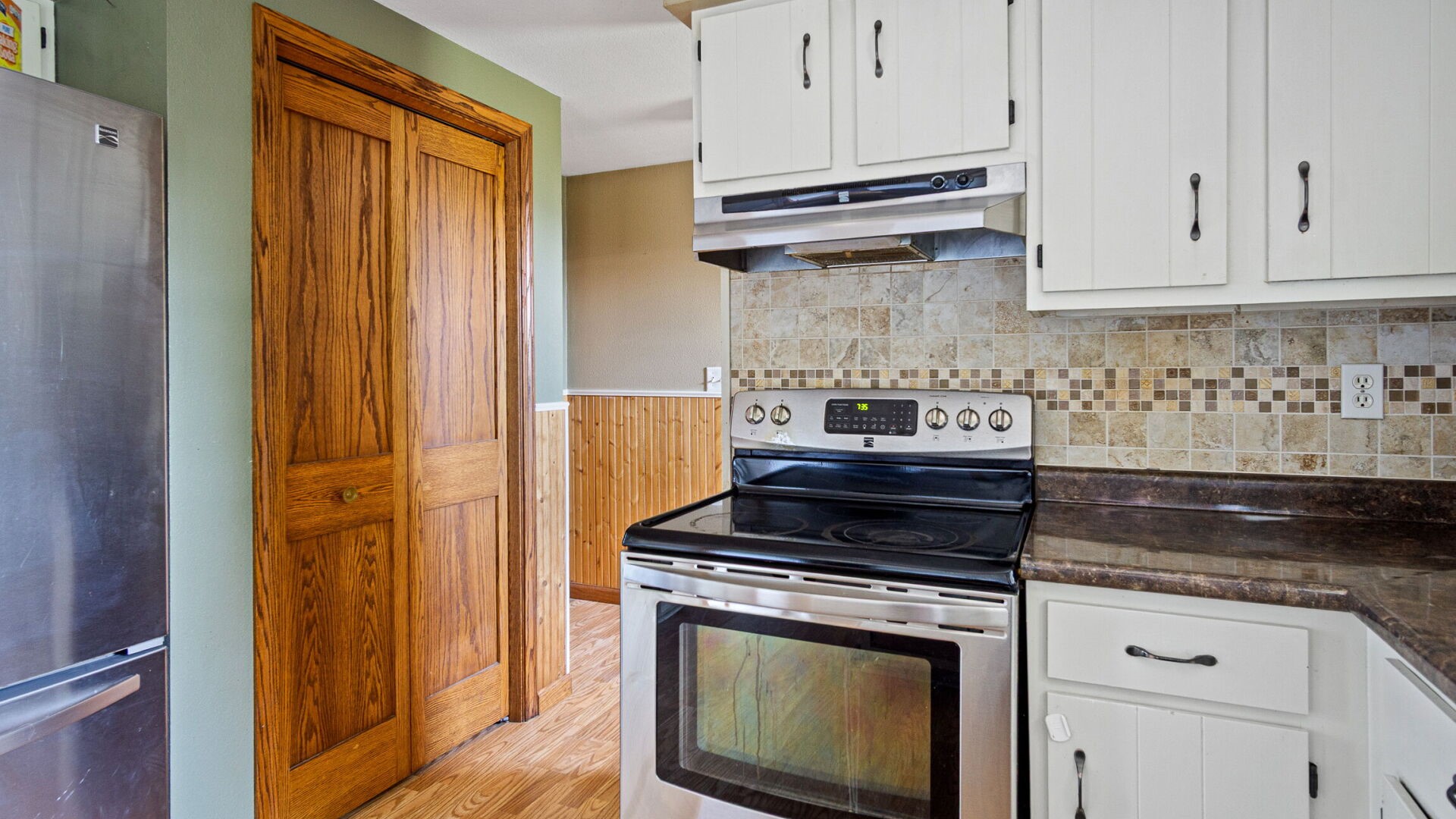 804 Thompson Street Property Photo 6