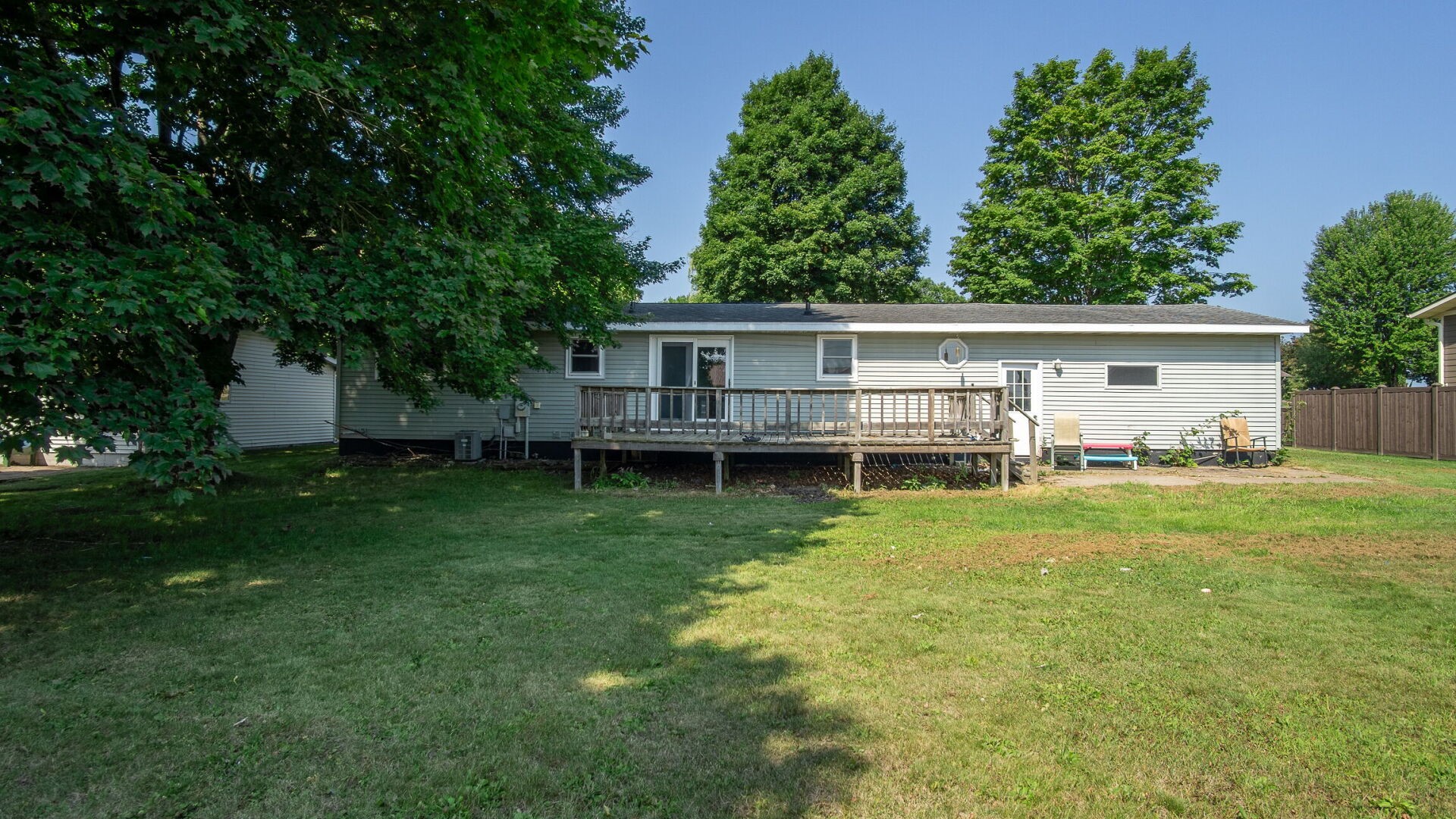 804 Thompson Street Property Photo 13