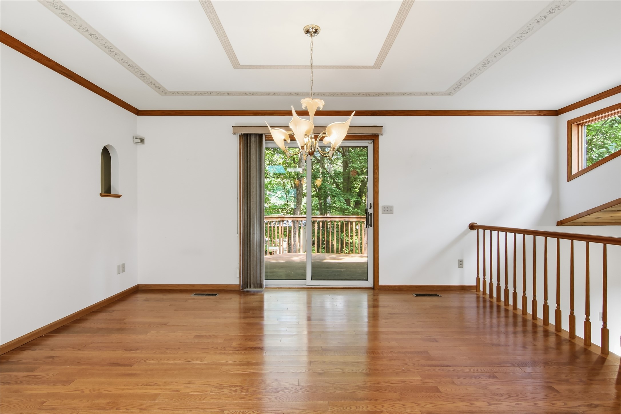 3728 Forest Heights Drive Property Photo 8