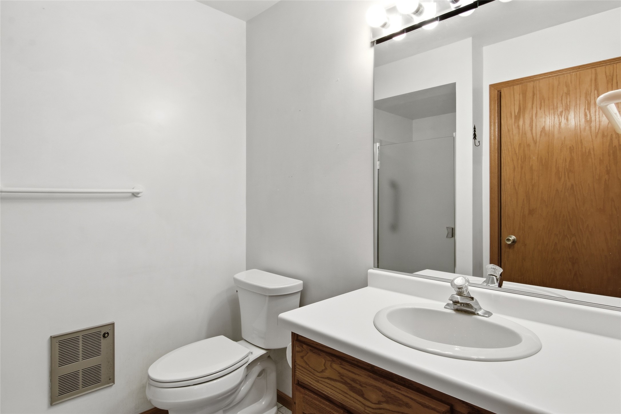 3728 Forest Heights Drive Property Photo 17