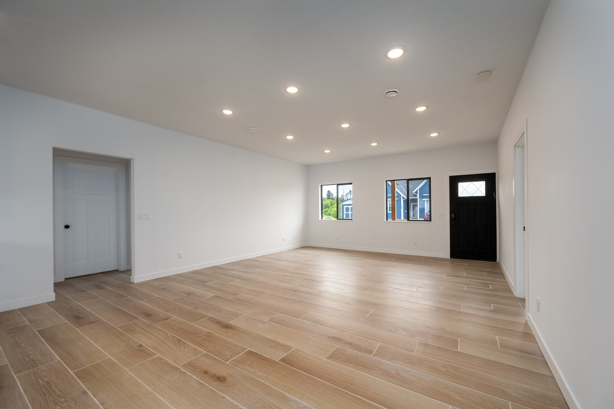 210 Sandhill Street Property Photo 8