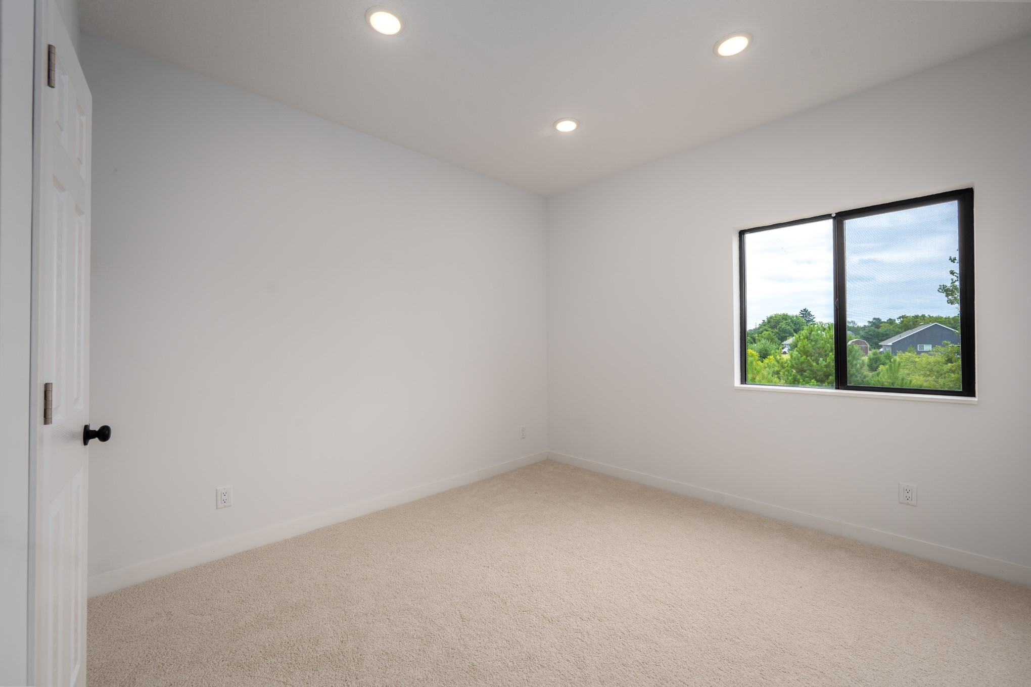 210 Sandhill Street Property Photo 29