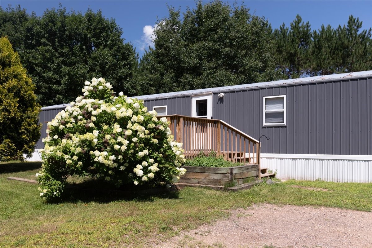 N3565 430th Street Property Photo 2