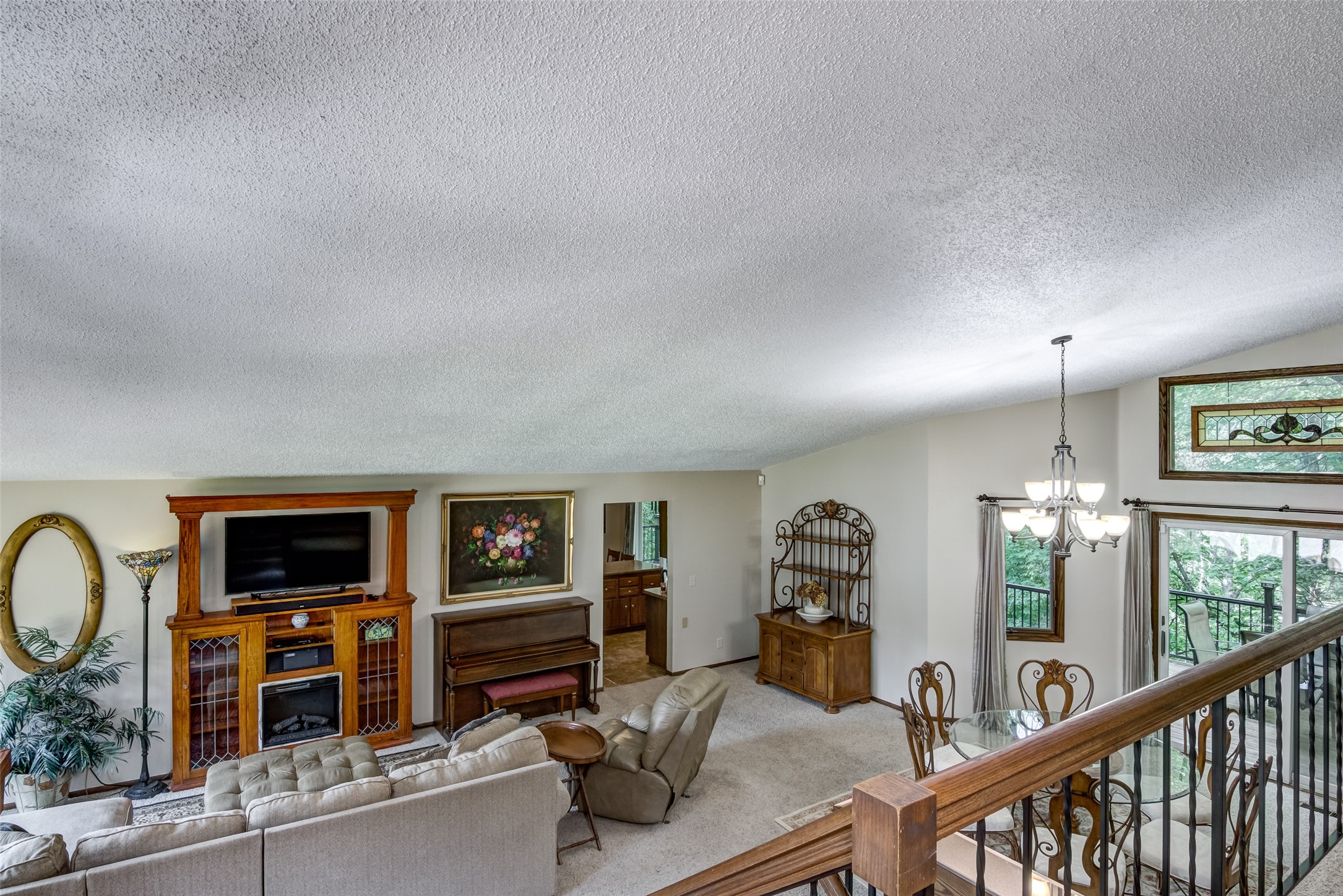 608 Manor Court Property Photo 15