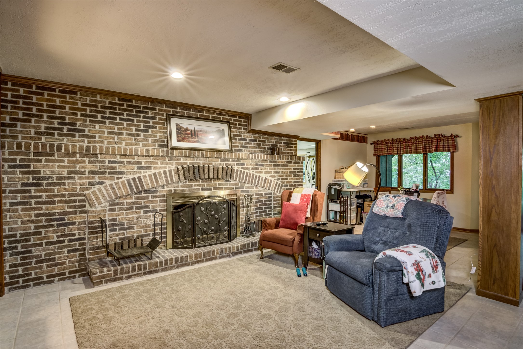 608 Manor Court Property Photo 19