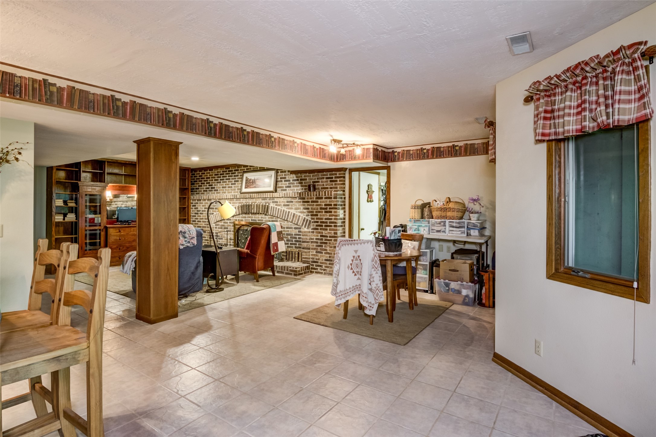 608 Manor Court Property Photo 21