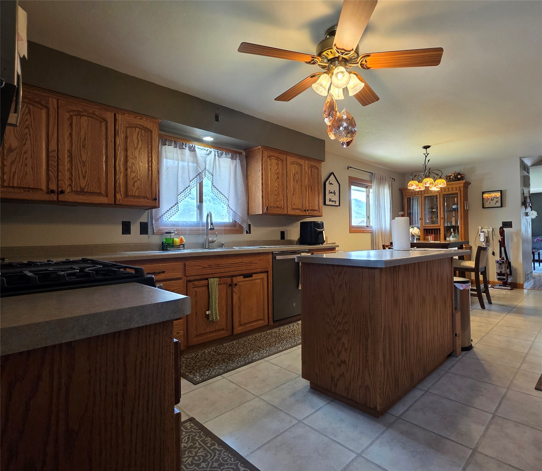 3836 33rd Street S Property Photo 6