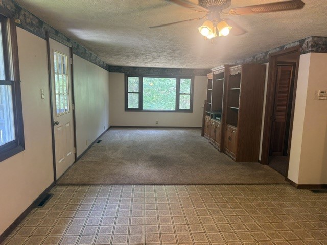 7694n Fox Avenue Property Photo 10