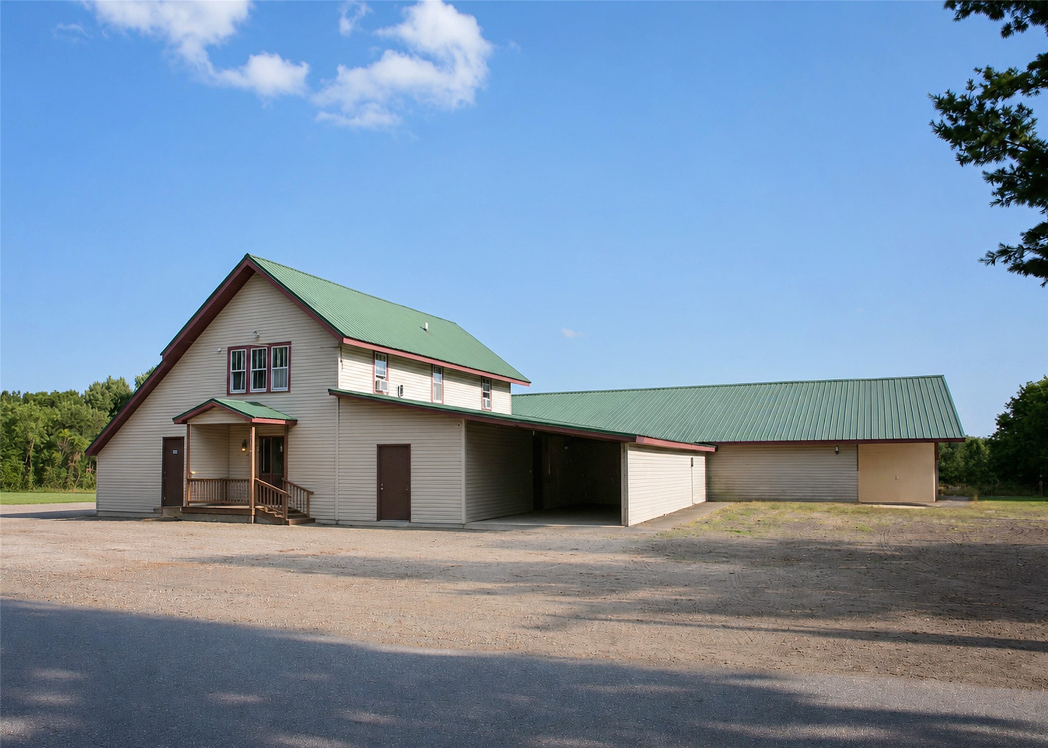 2002 Midway Road Property Photo 1