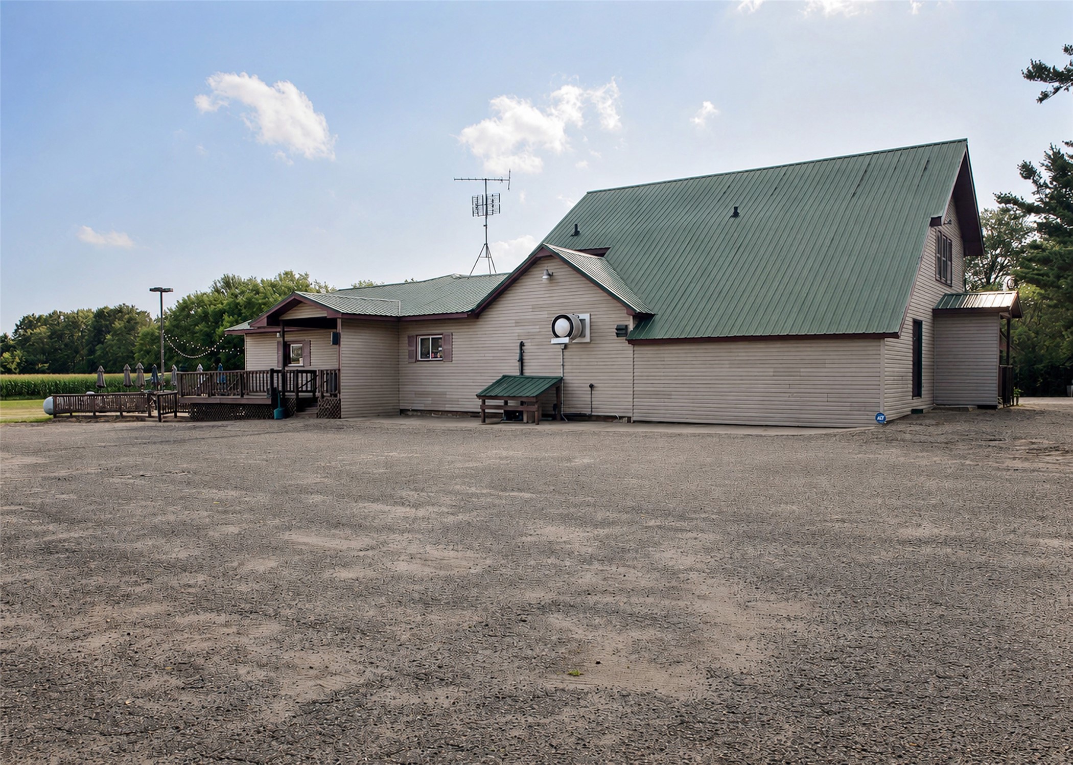2002 Midway Road Property Photo 3