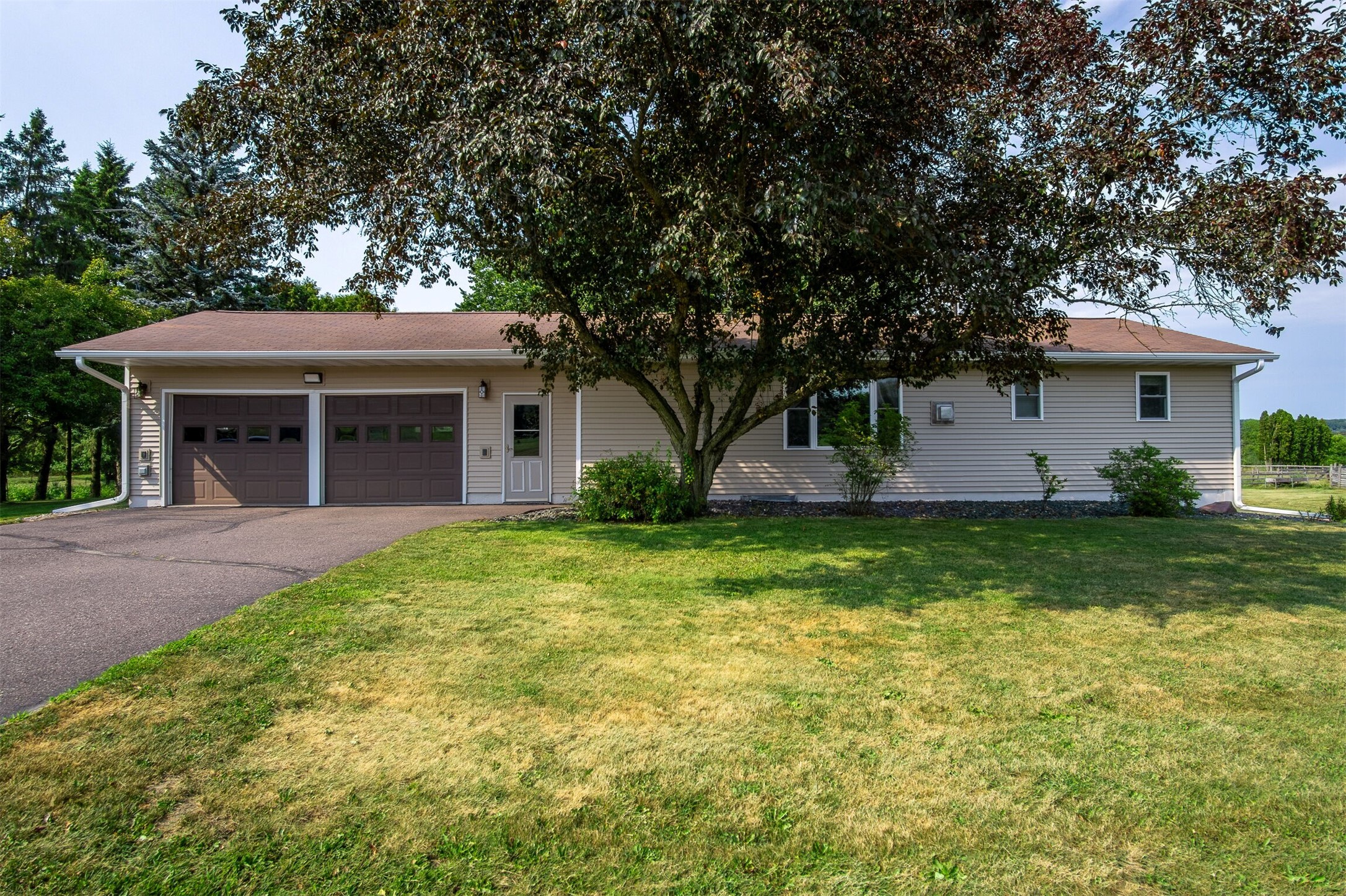 6162 County Highway C Property Photo 1