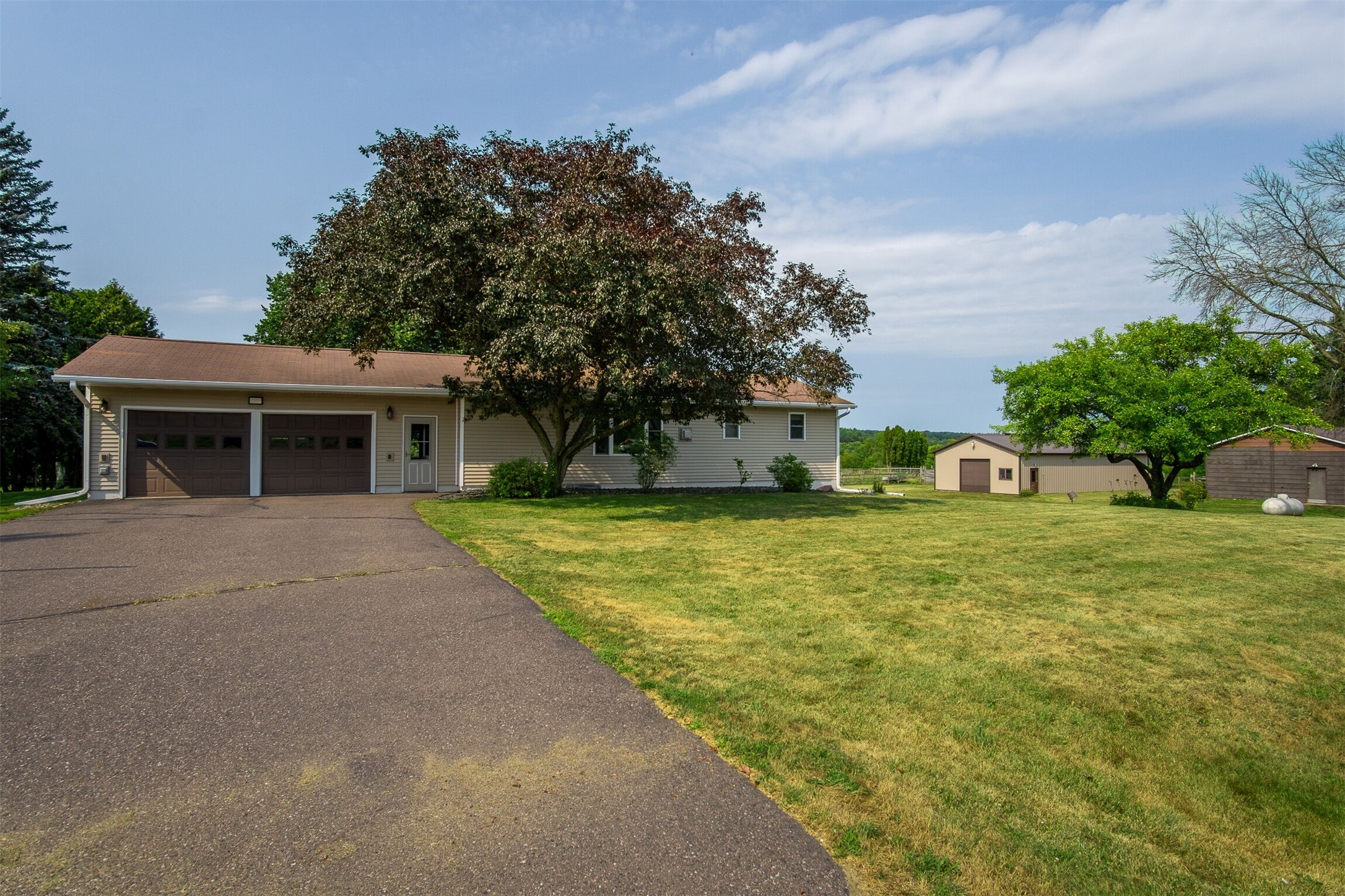 6162 County Highway C Property Photo 2