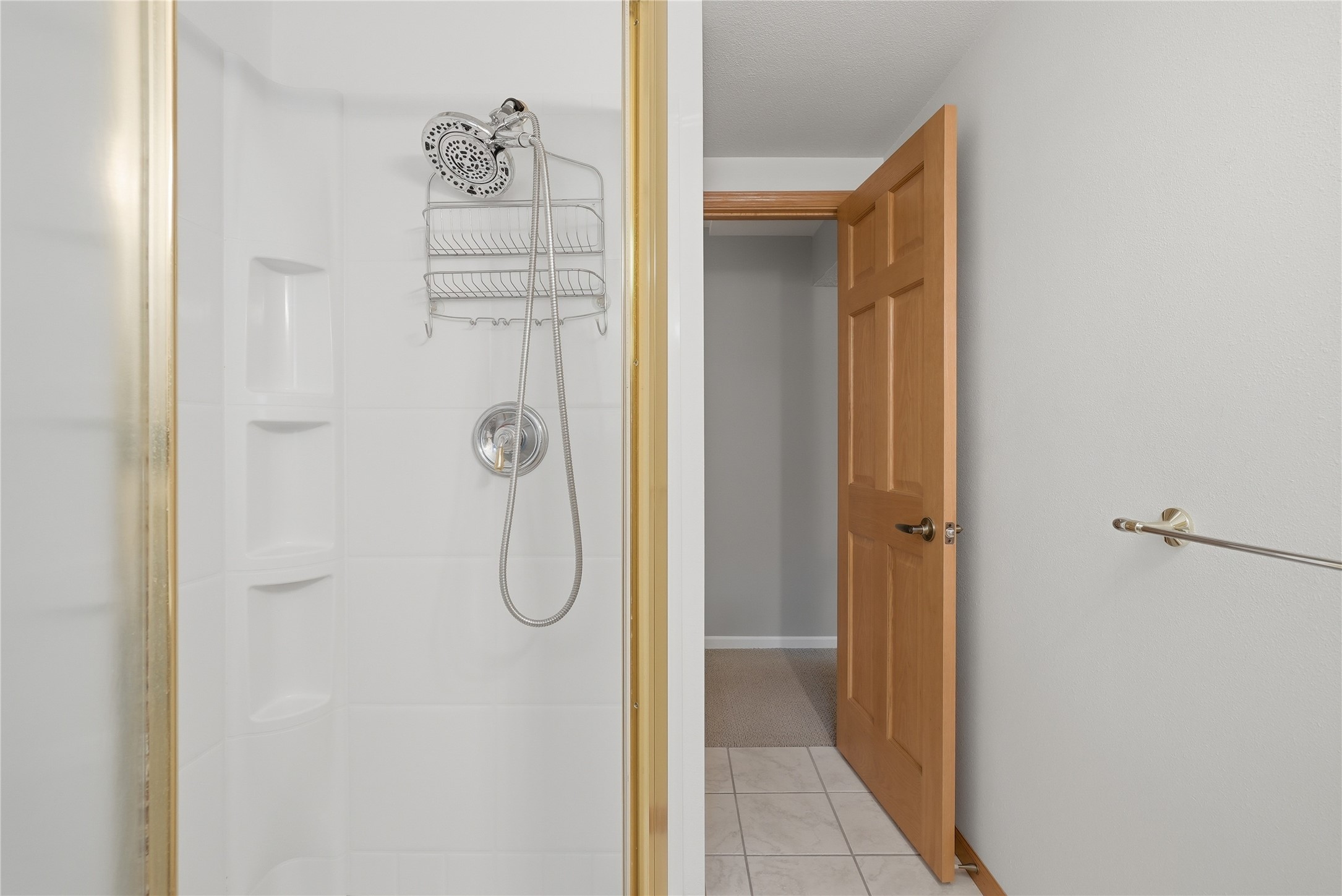 1105 Barry Avenue Property Photo 23