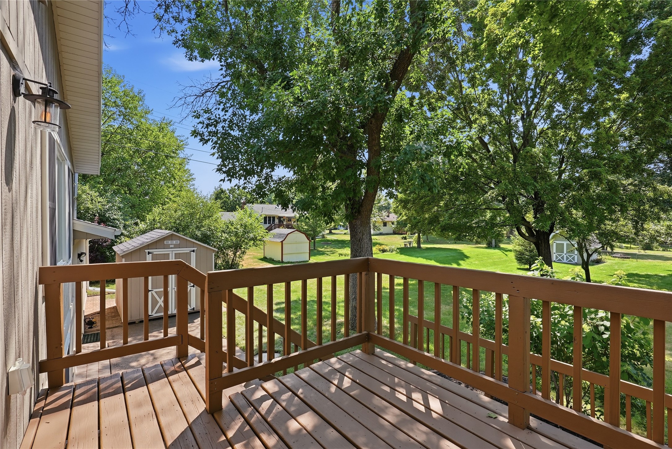1105 Barry Avenue Property Photo 28