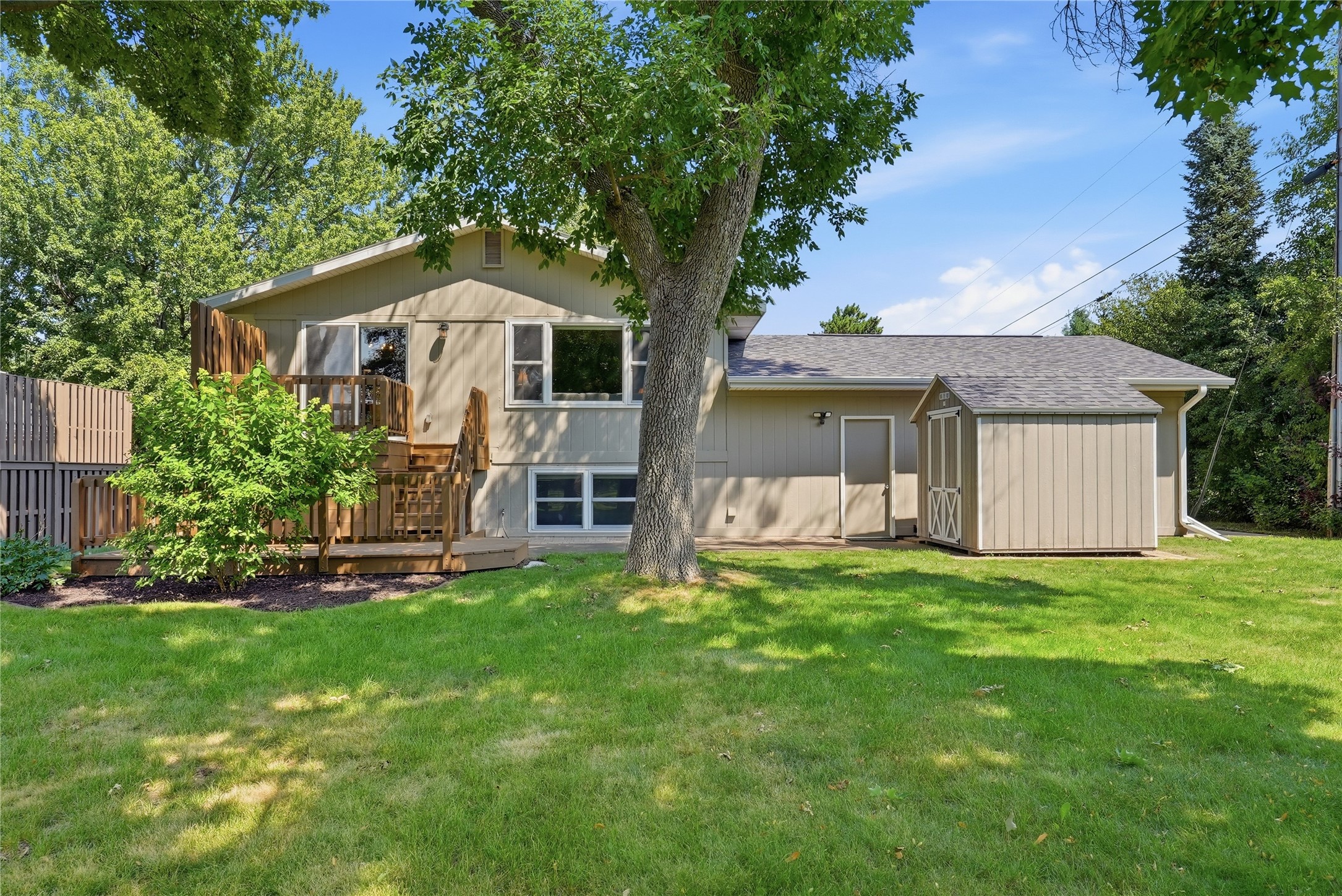 1105 Barry Avenue Property Photo 33
