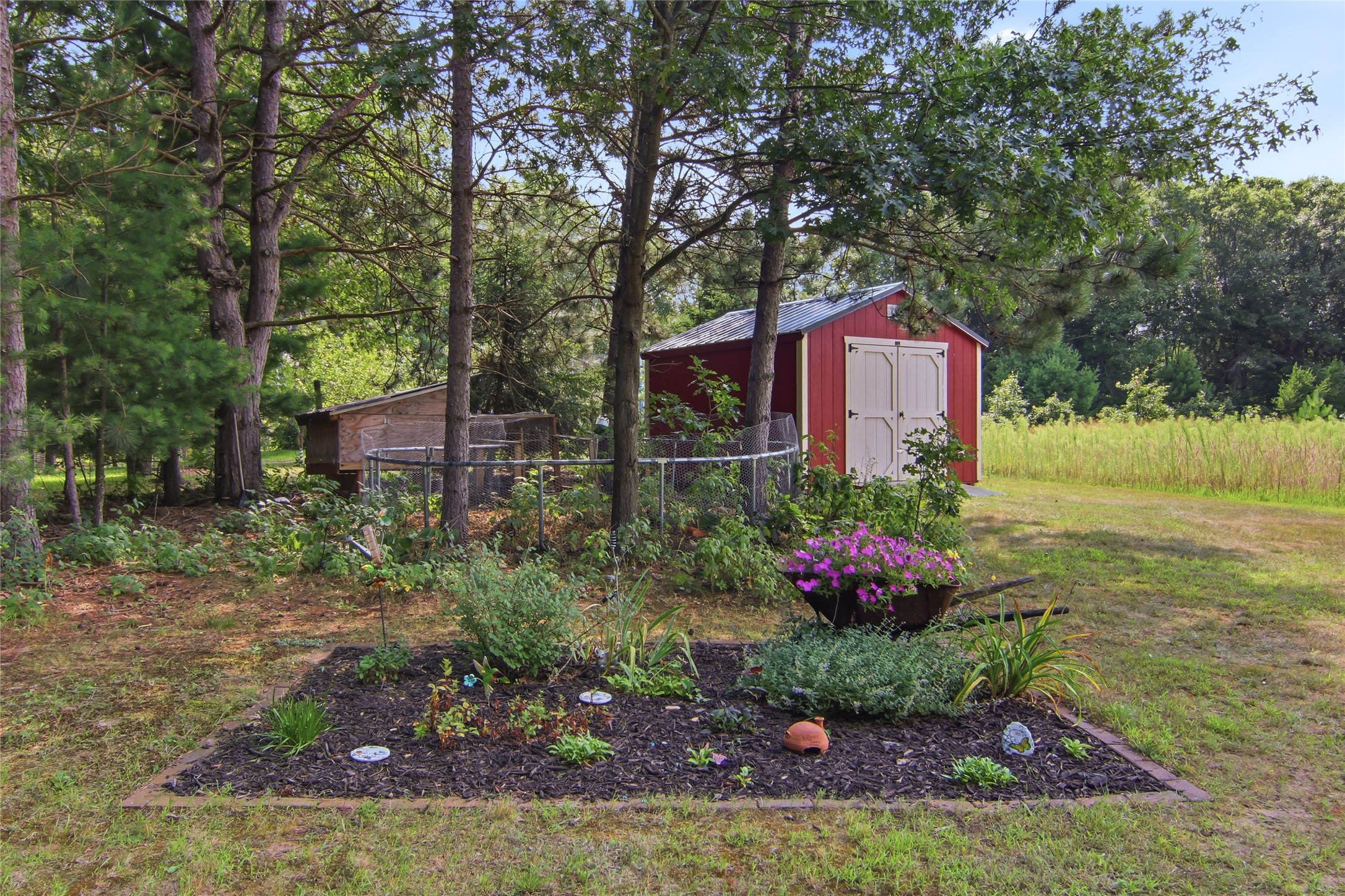 6903 Julius Drive Property Photo 23