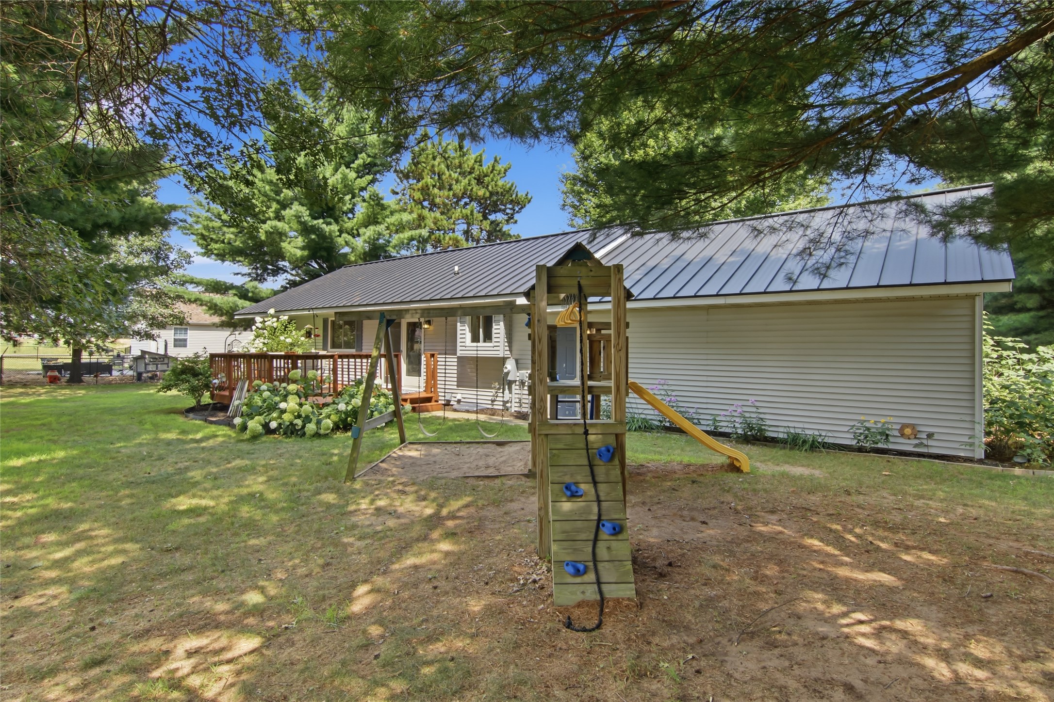 6903 Julius Drive Property Photo 33