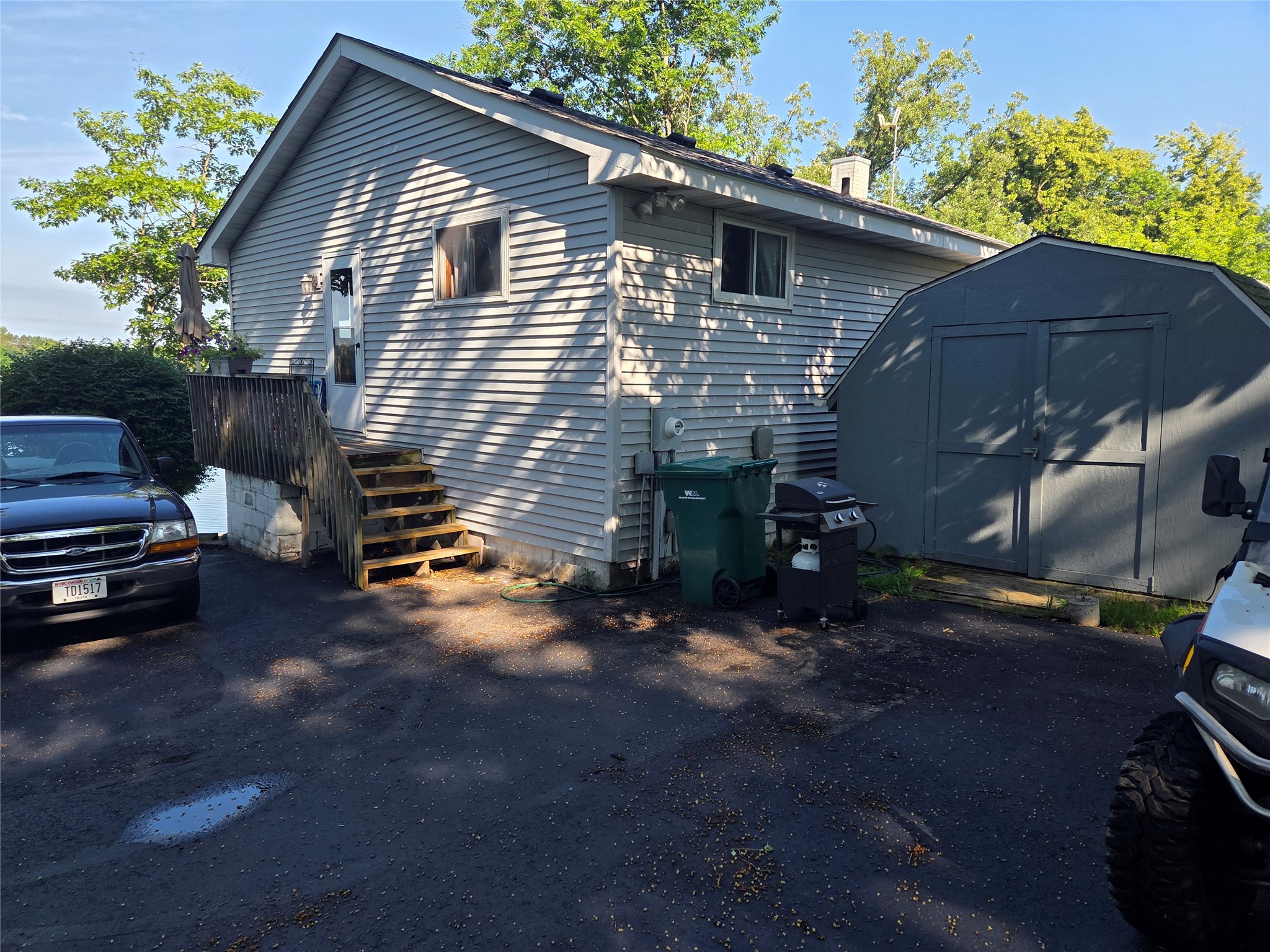 1424 3 1/2 Street Property Photo 4