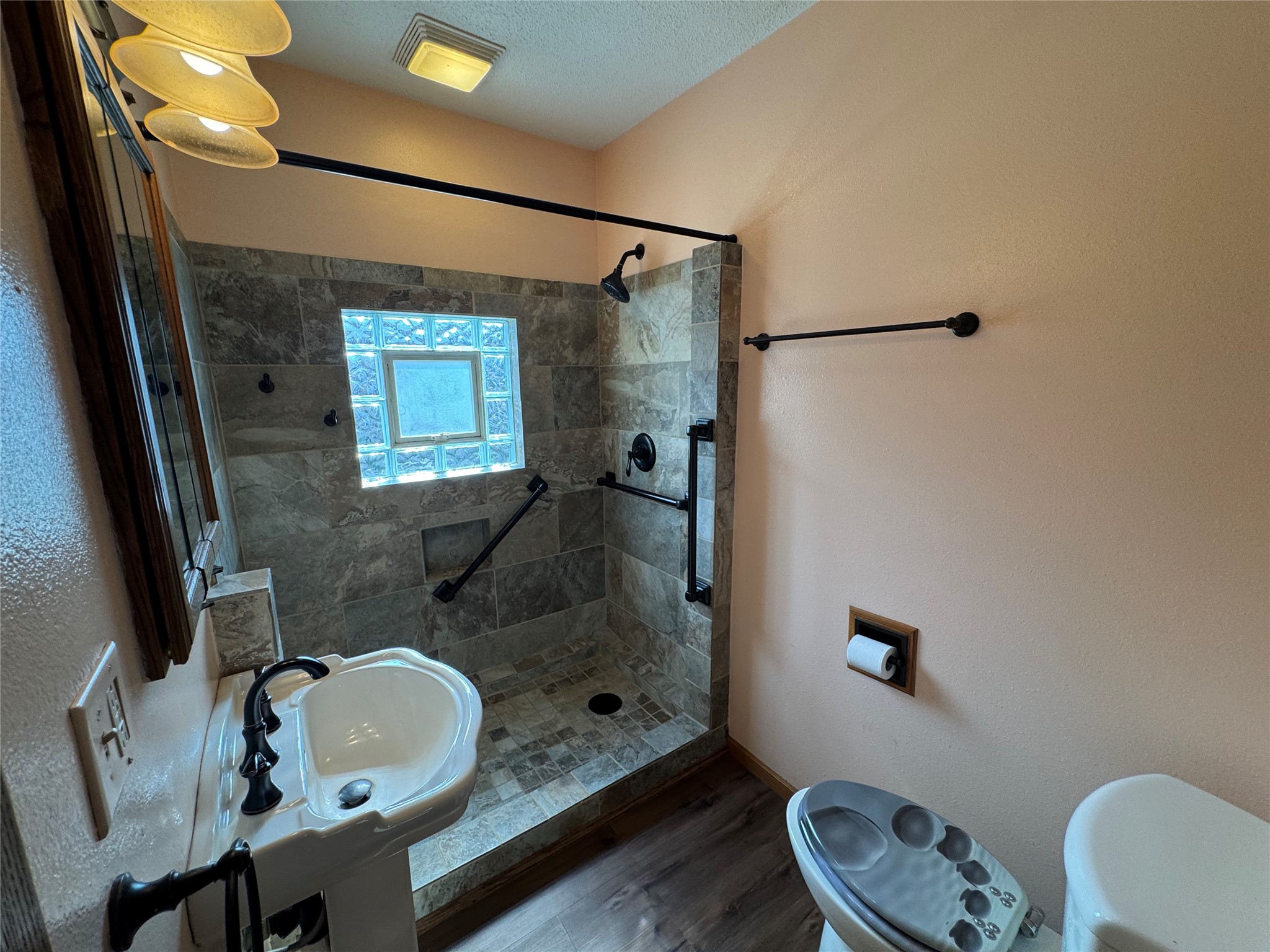 819 Platt Street Property Photo 9