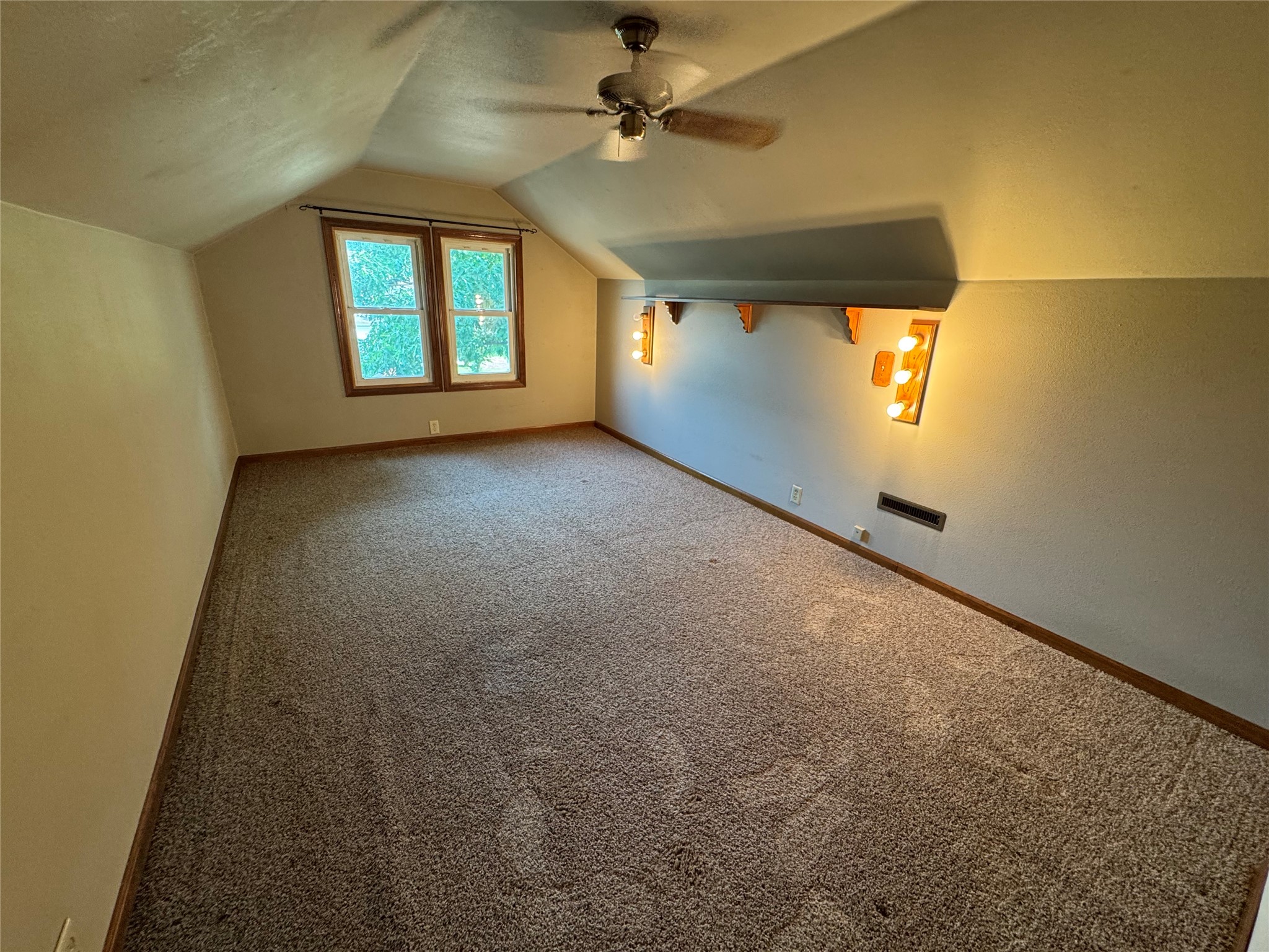 819 Platt Street Property Photo 11