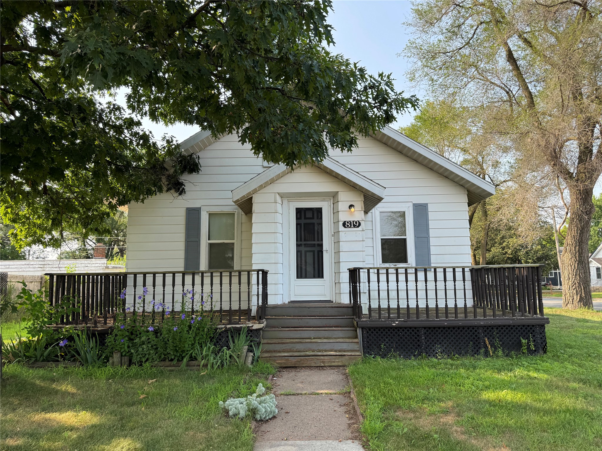 819 Platt Street Property Photo 13
