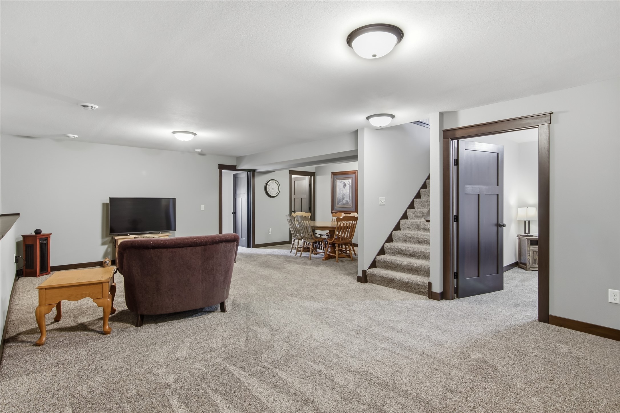 1835 Willow Creek Parkway Property Photo 28