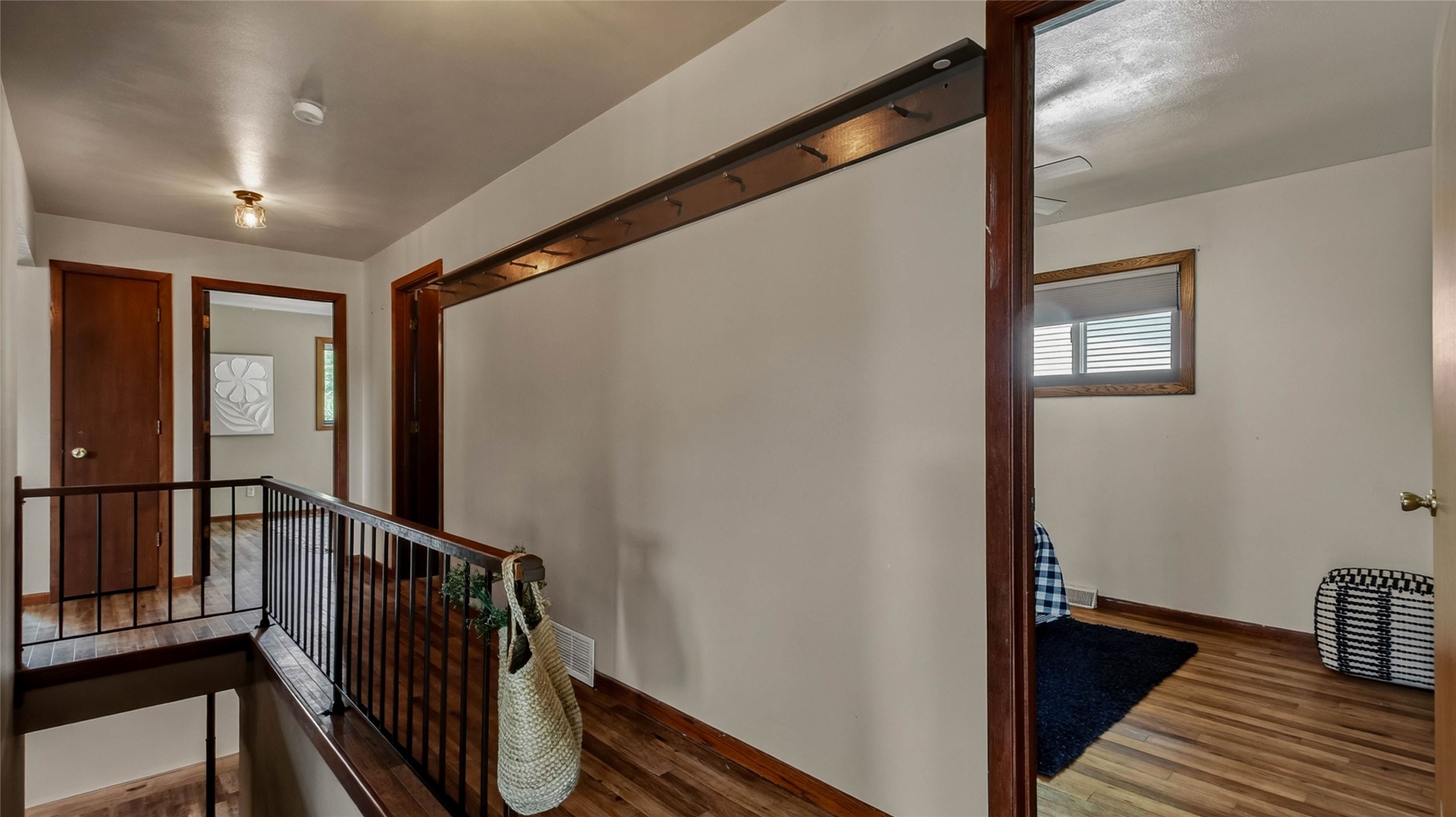 621 N Park Place Property Photo 13