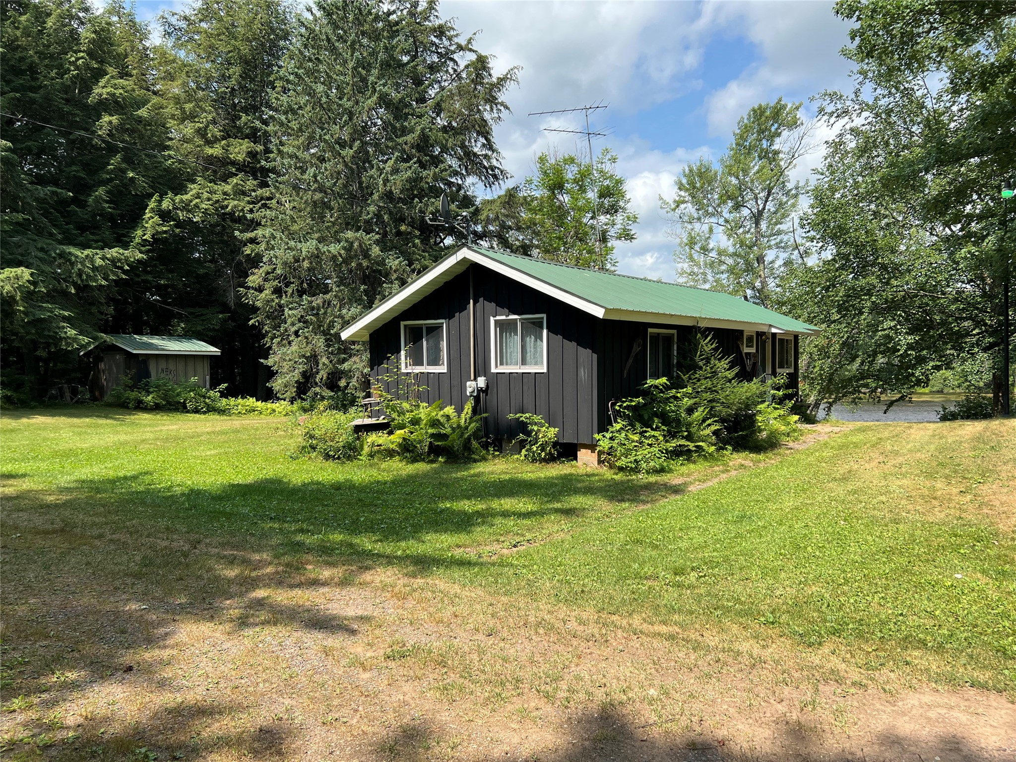 6123n Dog Patch Road Property Photo 4