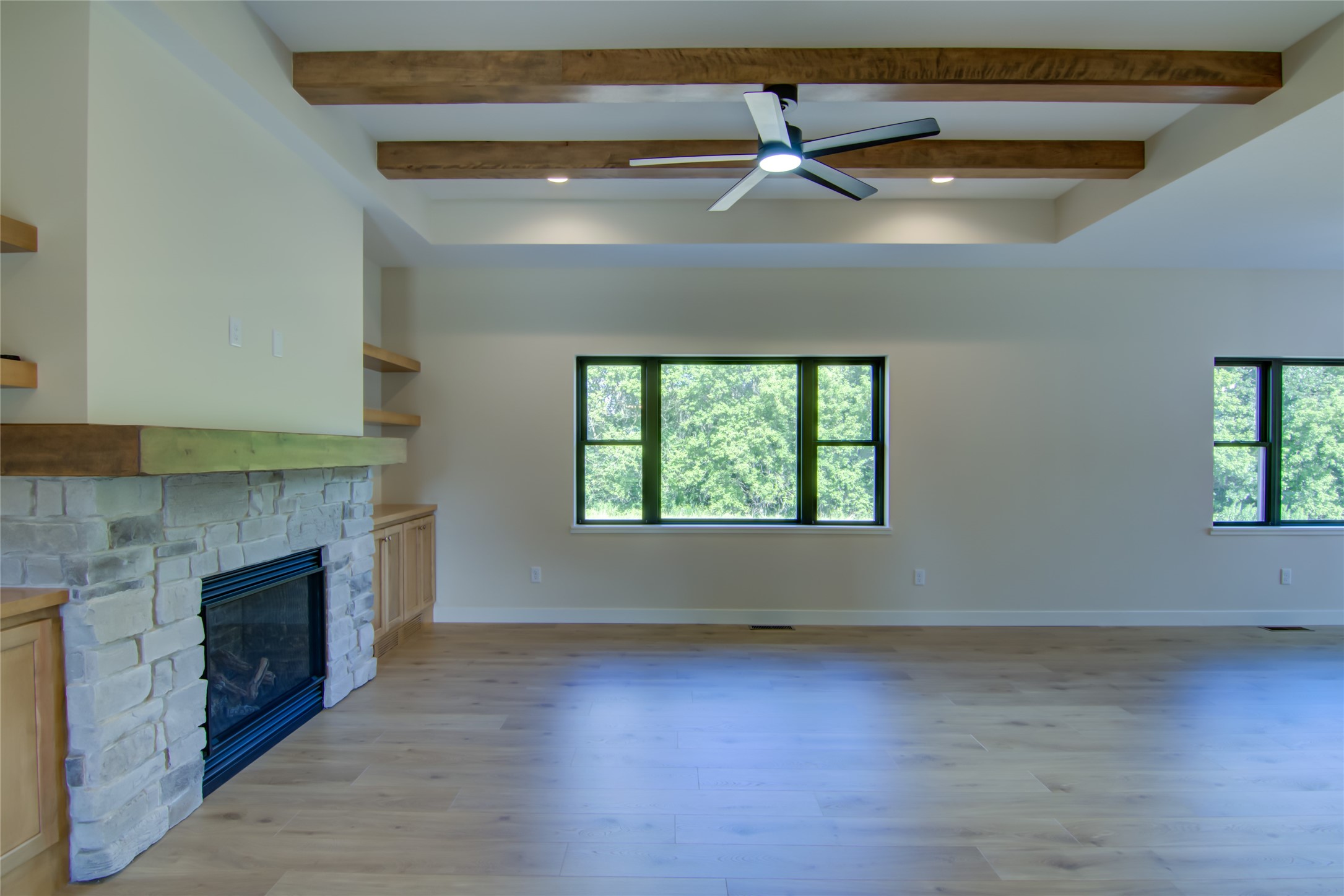 380 Roma Street Property Photo 3