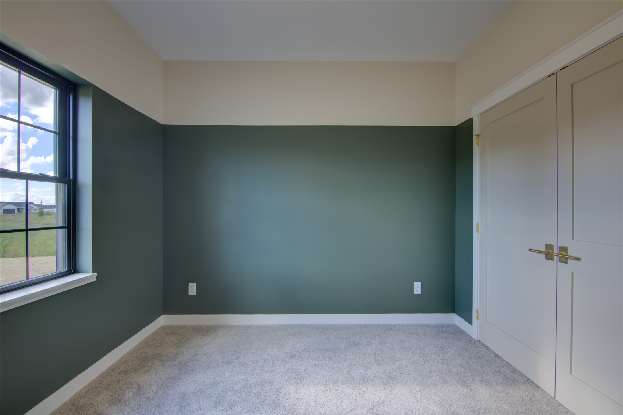 380 Roma Street Property Photo 21